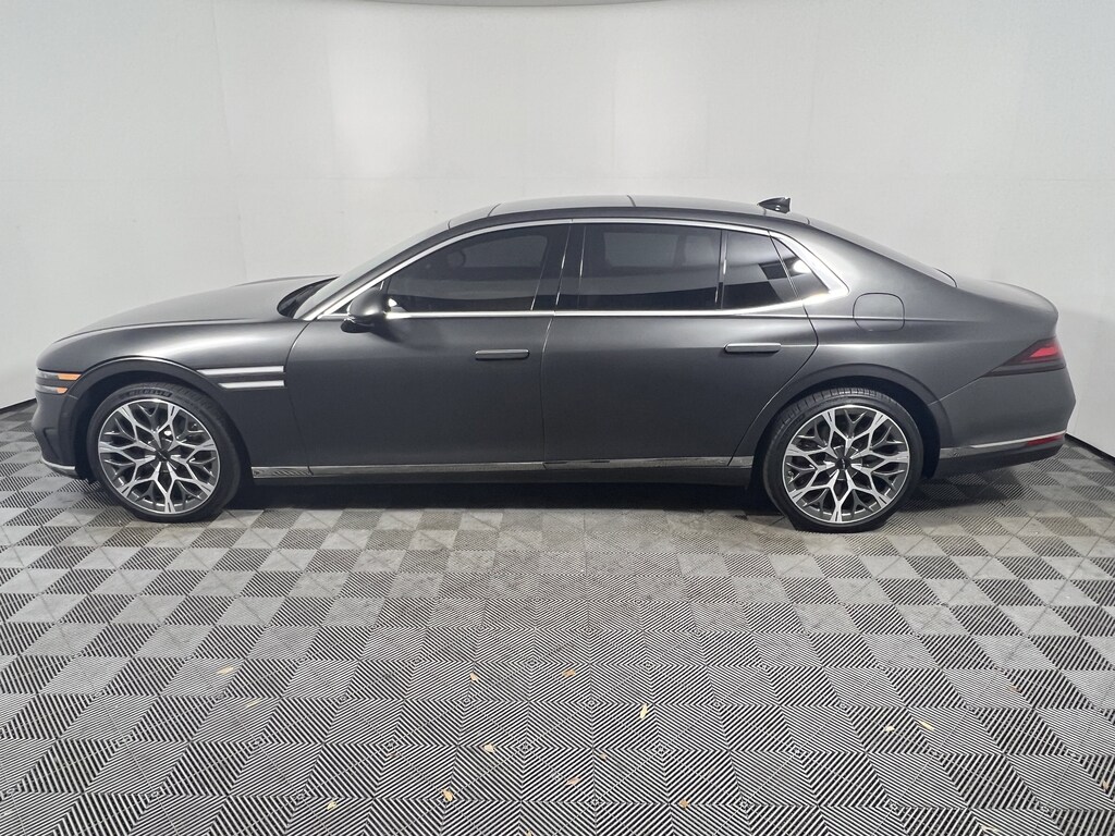 Used 2023 Genesis G90 e-SC Sedan