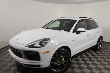 2023 Porsche Cayenne E-Hybrid SUV