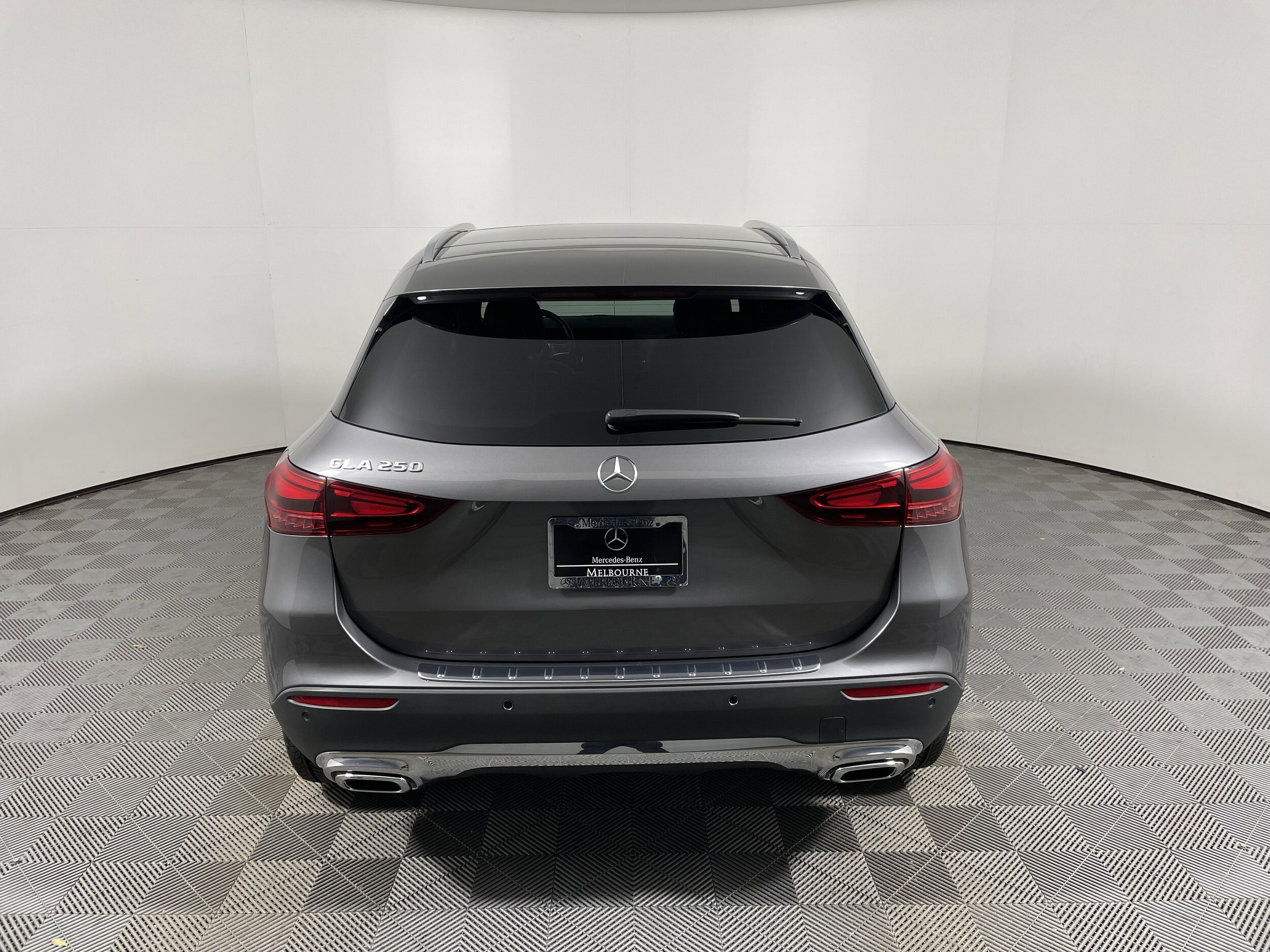 2025 Mercedes Benz GLA 250 photo 4