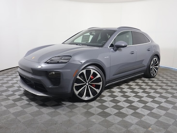 2025 Porsche Macan Electric 4S