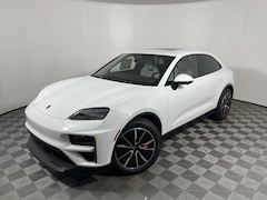2025 Porsche Macan Electric Turbo