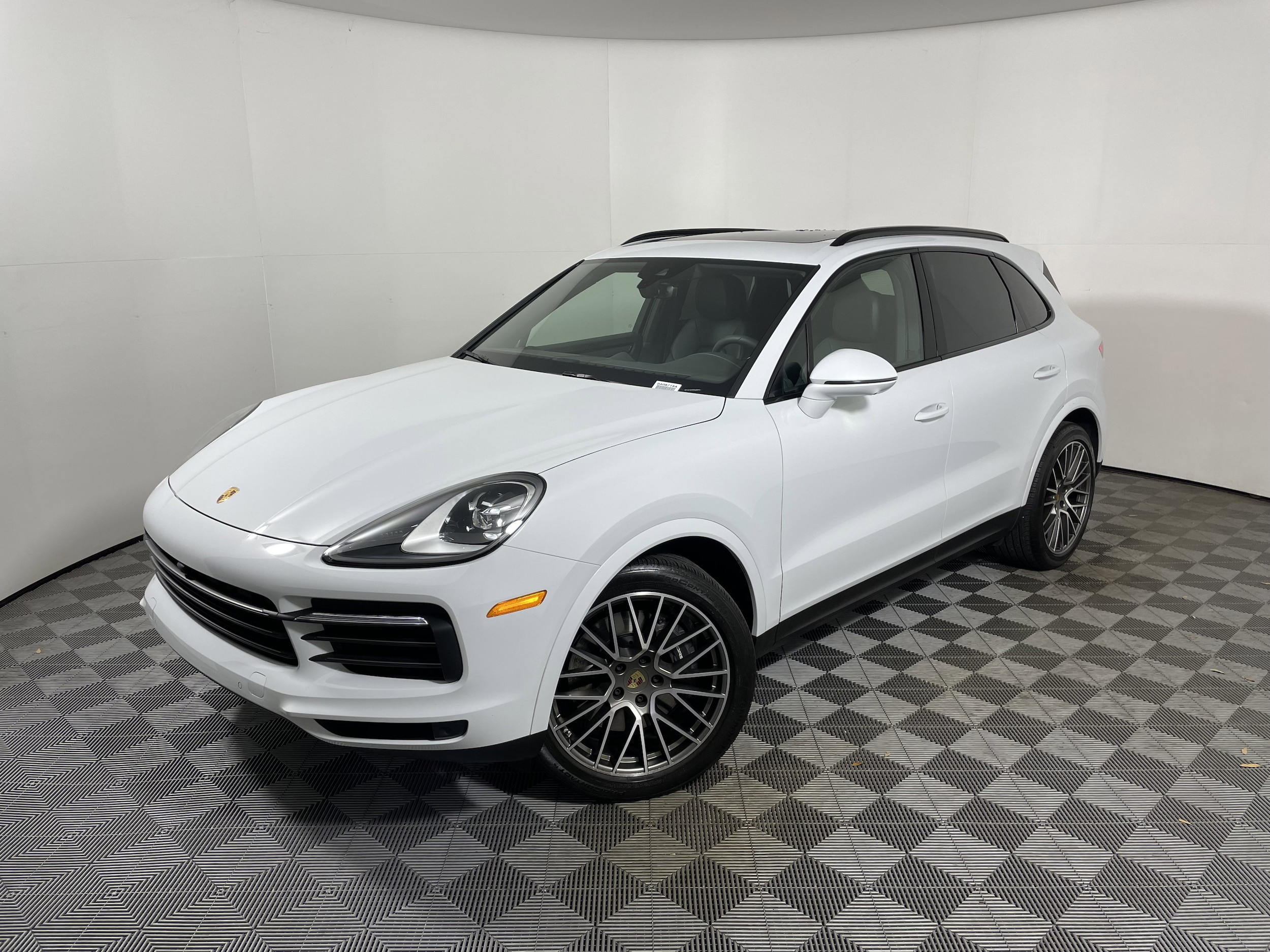2023 Porsche Cayenne Base
