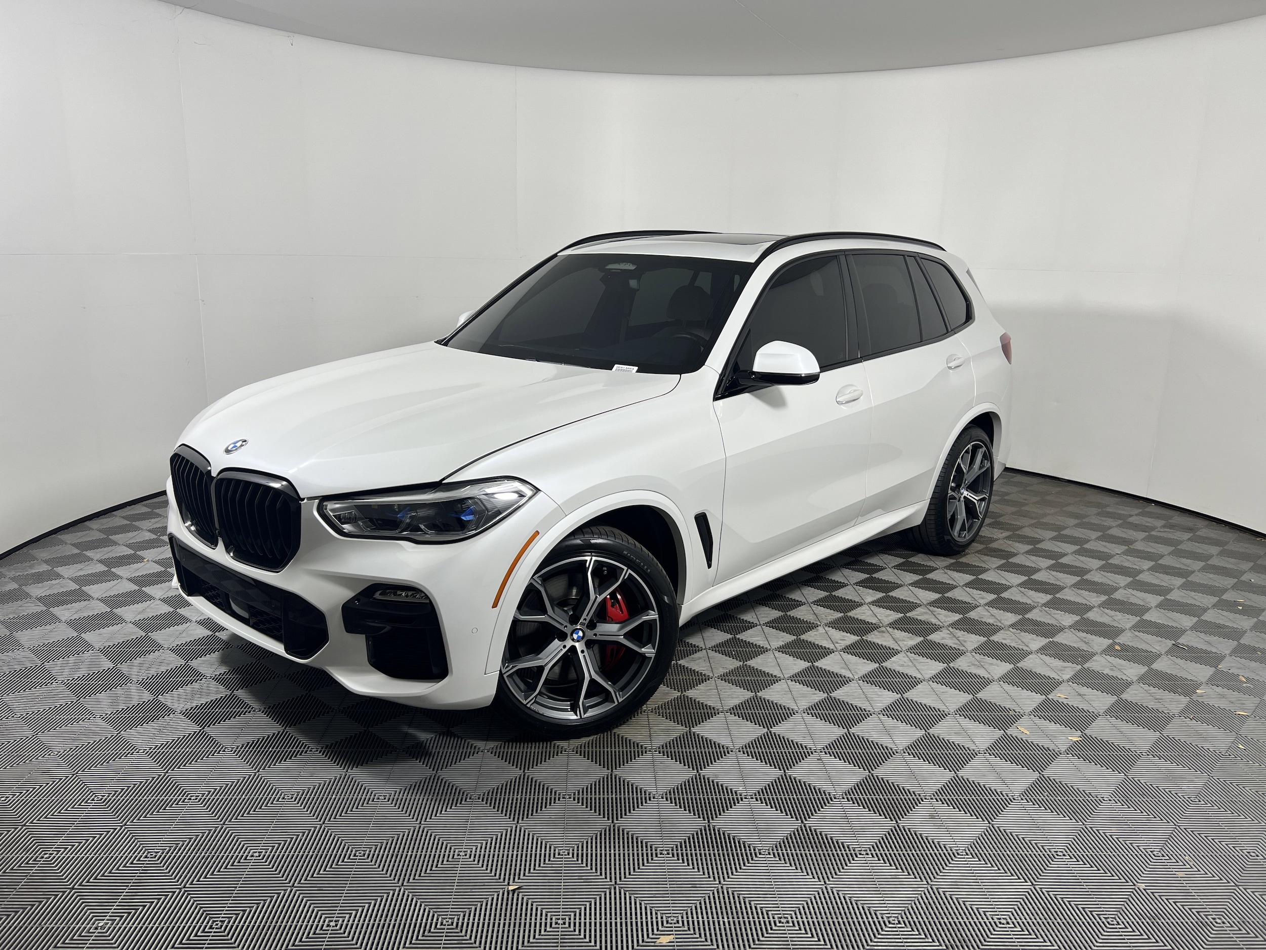 2021 BMW X5 M50i's photo
