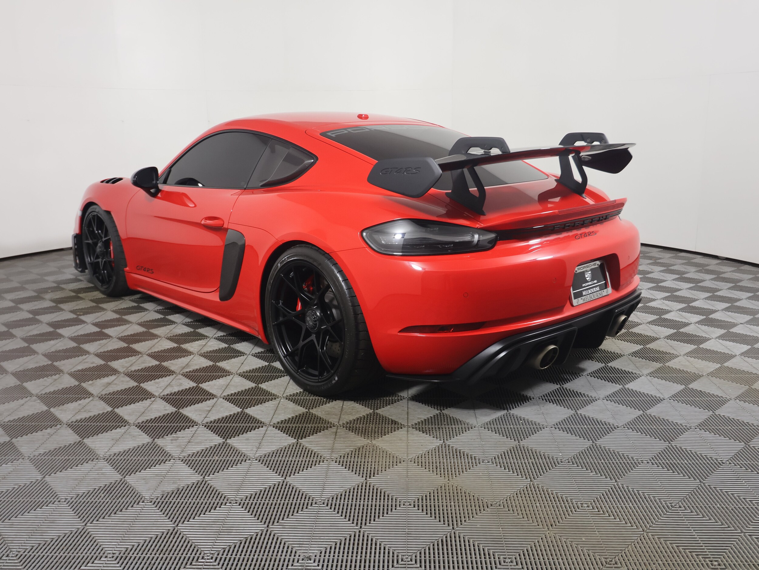 2024 Porsche Cayman GT4 RS photo 3