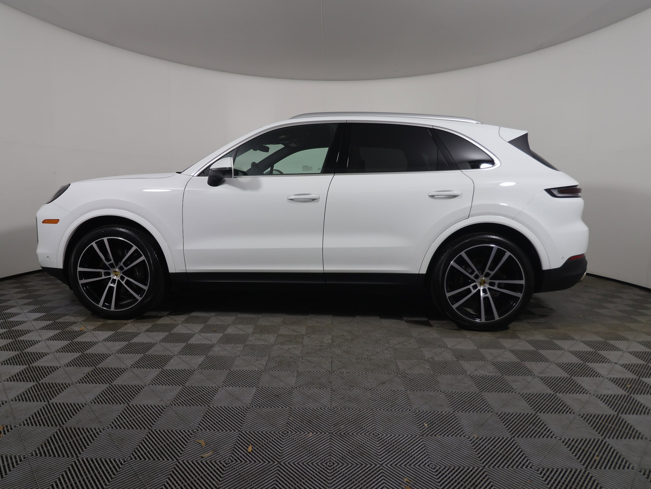 Certified 2024 Porsche Cayenne Base with VIN WP1AA2AY6RDA14653 for sale in Melbourne, FL