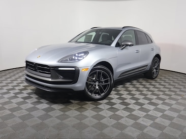 2025 Porsche Macan T SUV