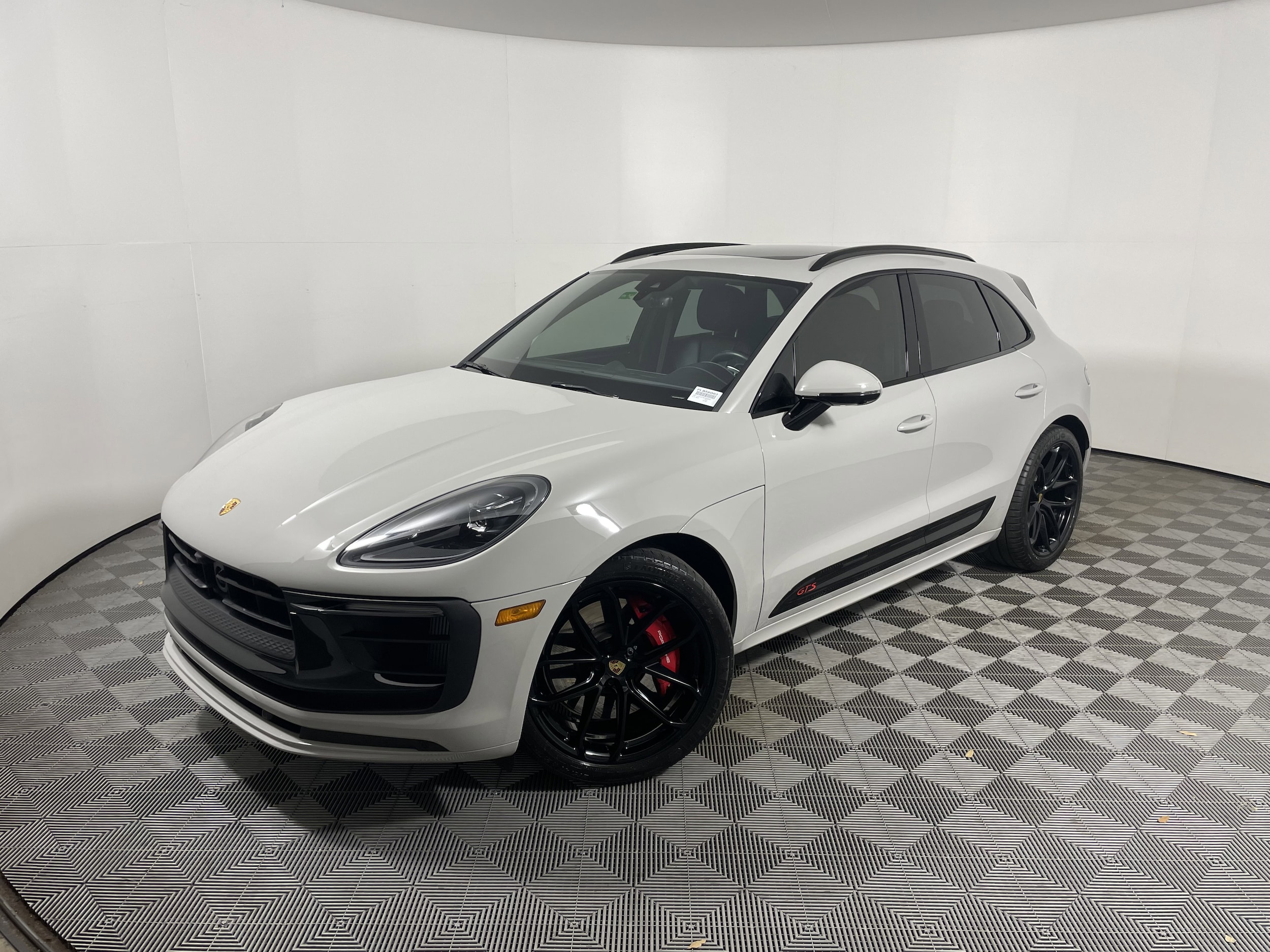 2024 Porsche Macan GTS