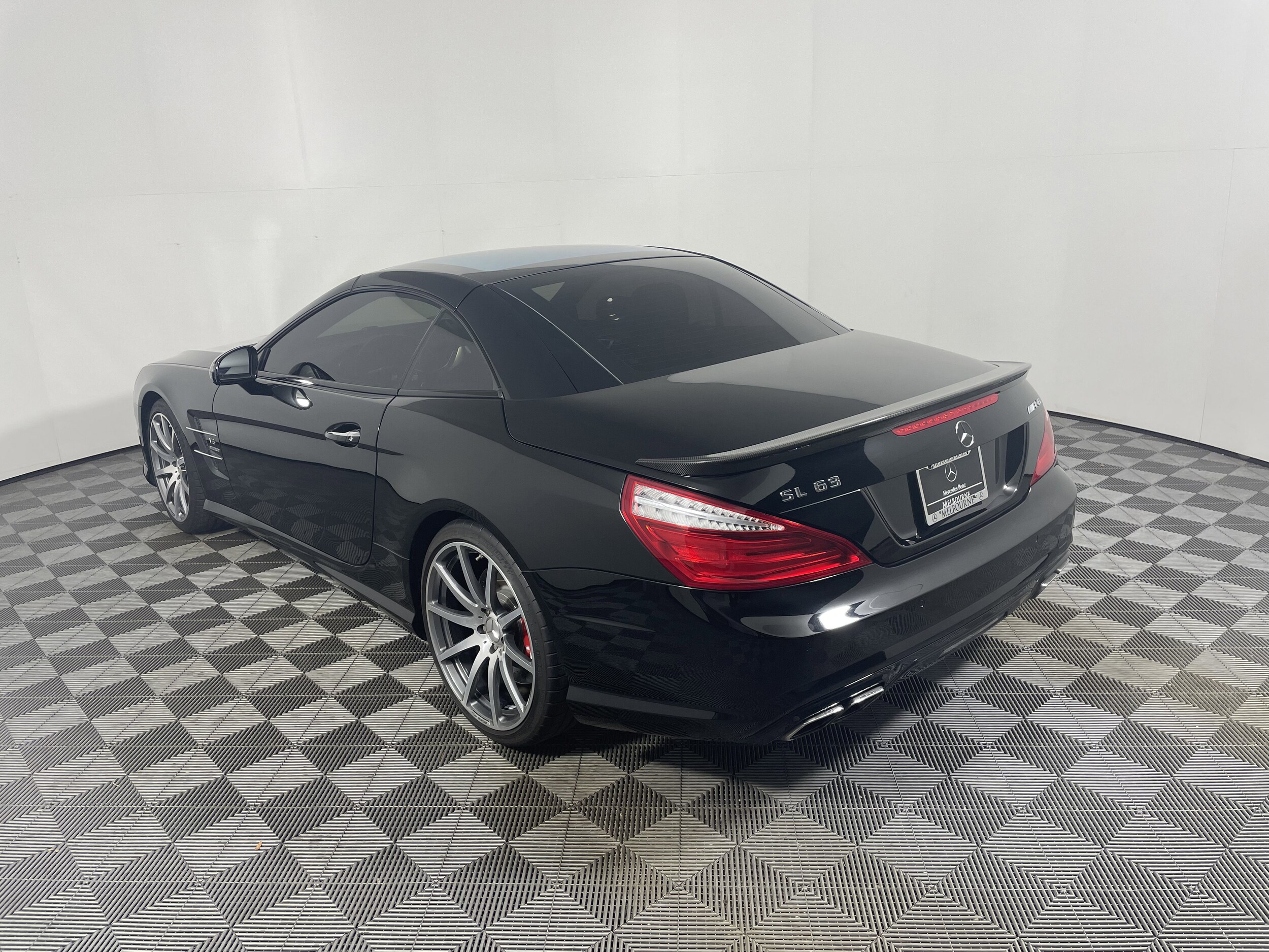 2013 Mercedes Benz SL 63 AMG photo 3
