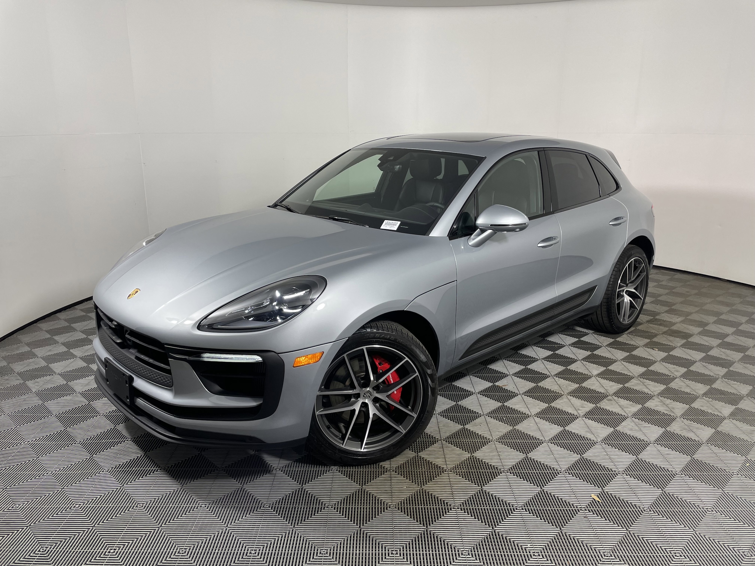 2025 Porsche Macan S