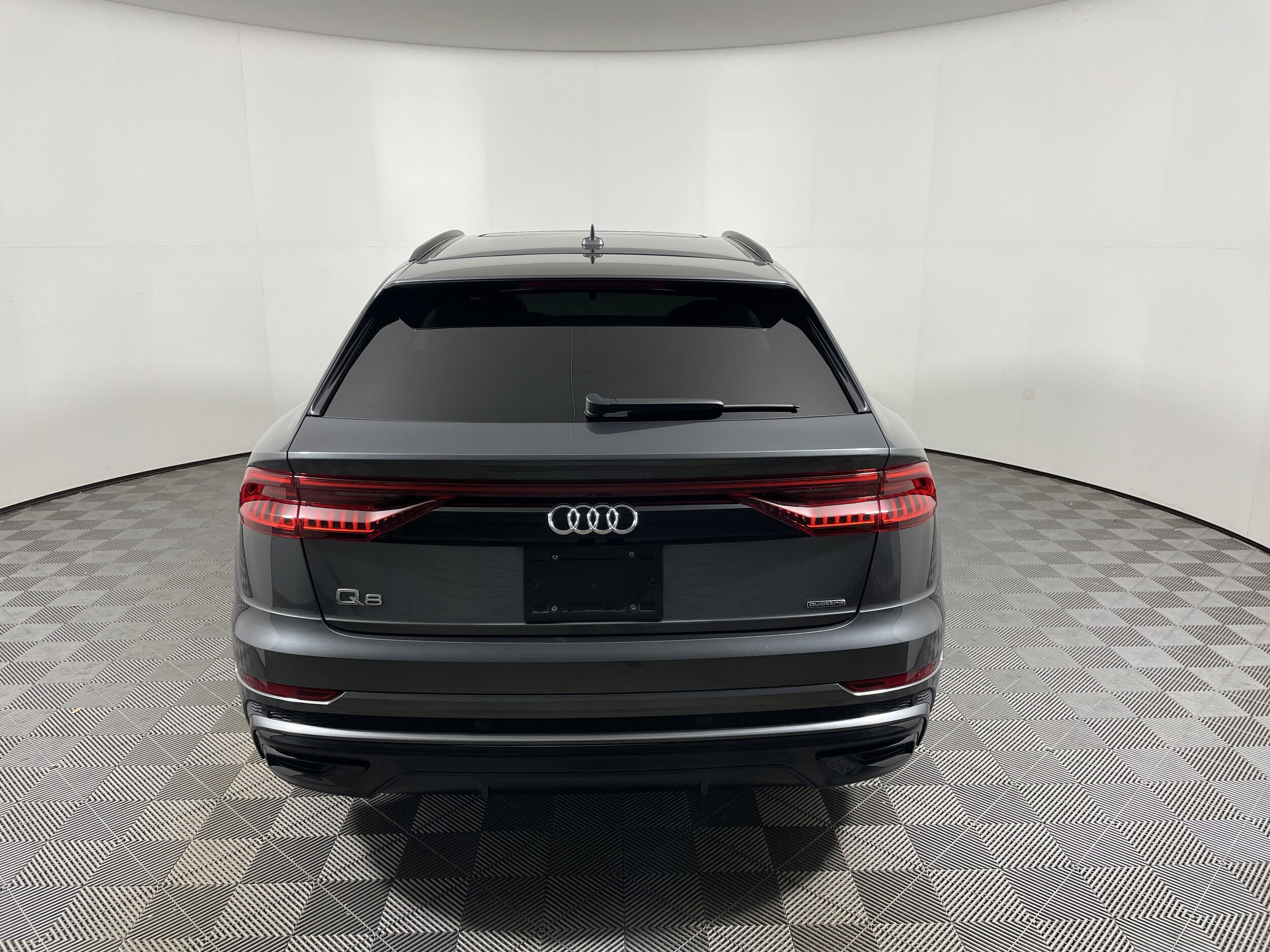 2023 Audi Q8 Prestige 55 photo 3