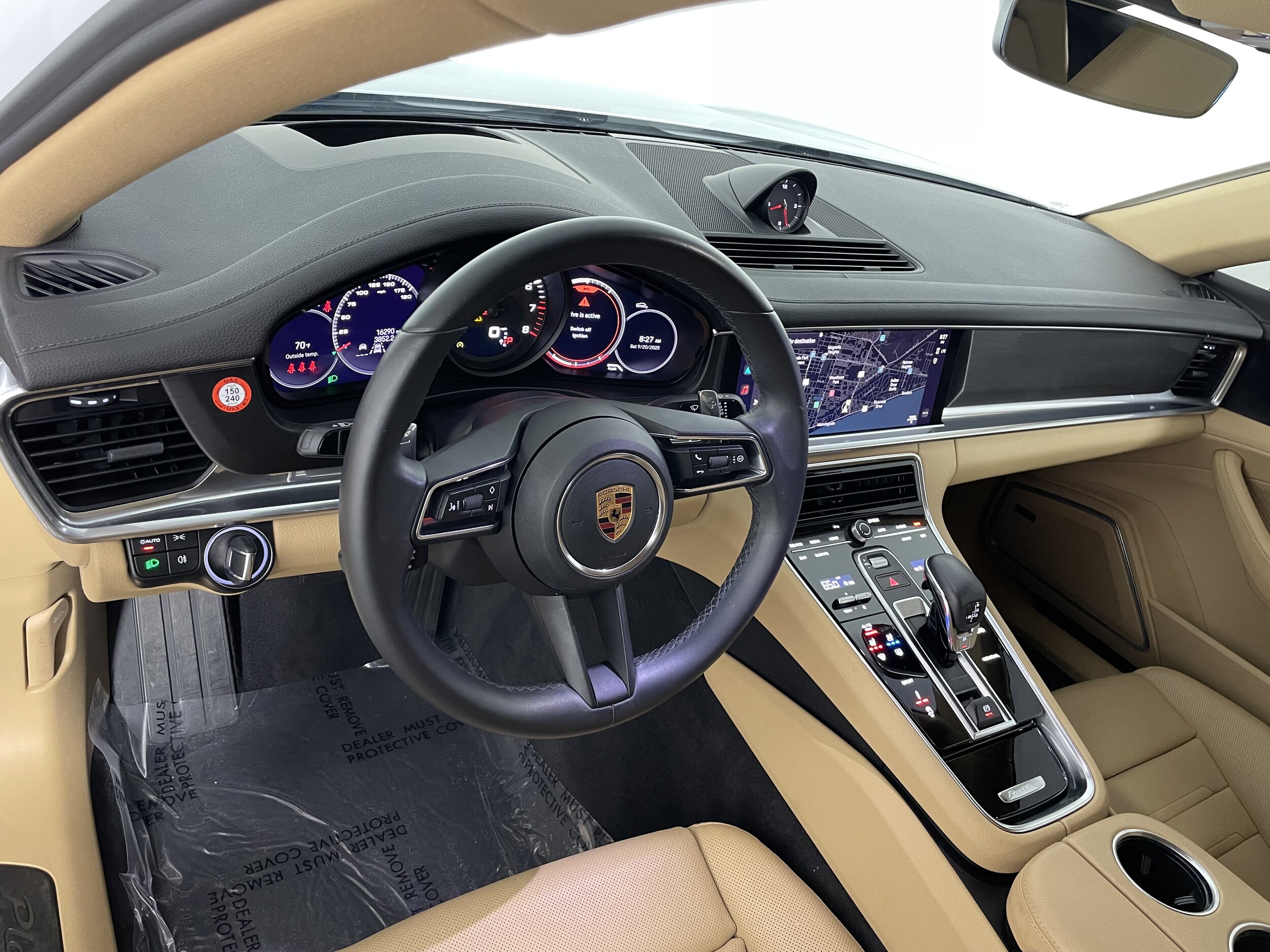 2022 Porsche Panamera Platinum photo 4