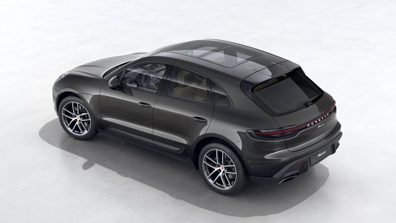 2026 Porsche Macan T photo 3