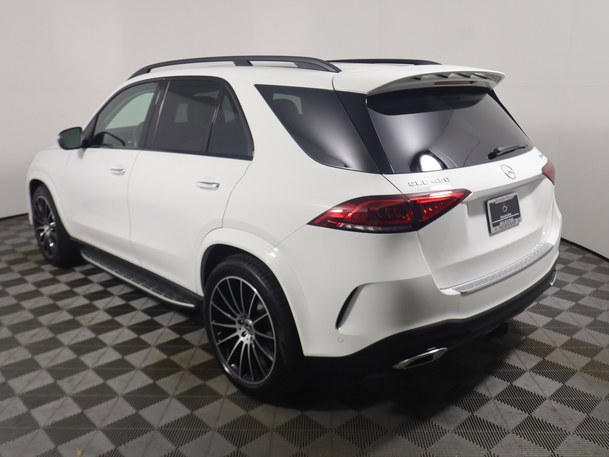 2023 Mercedes Benz GLE 450 4MATIC photo 3