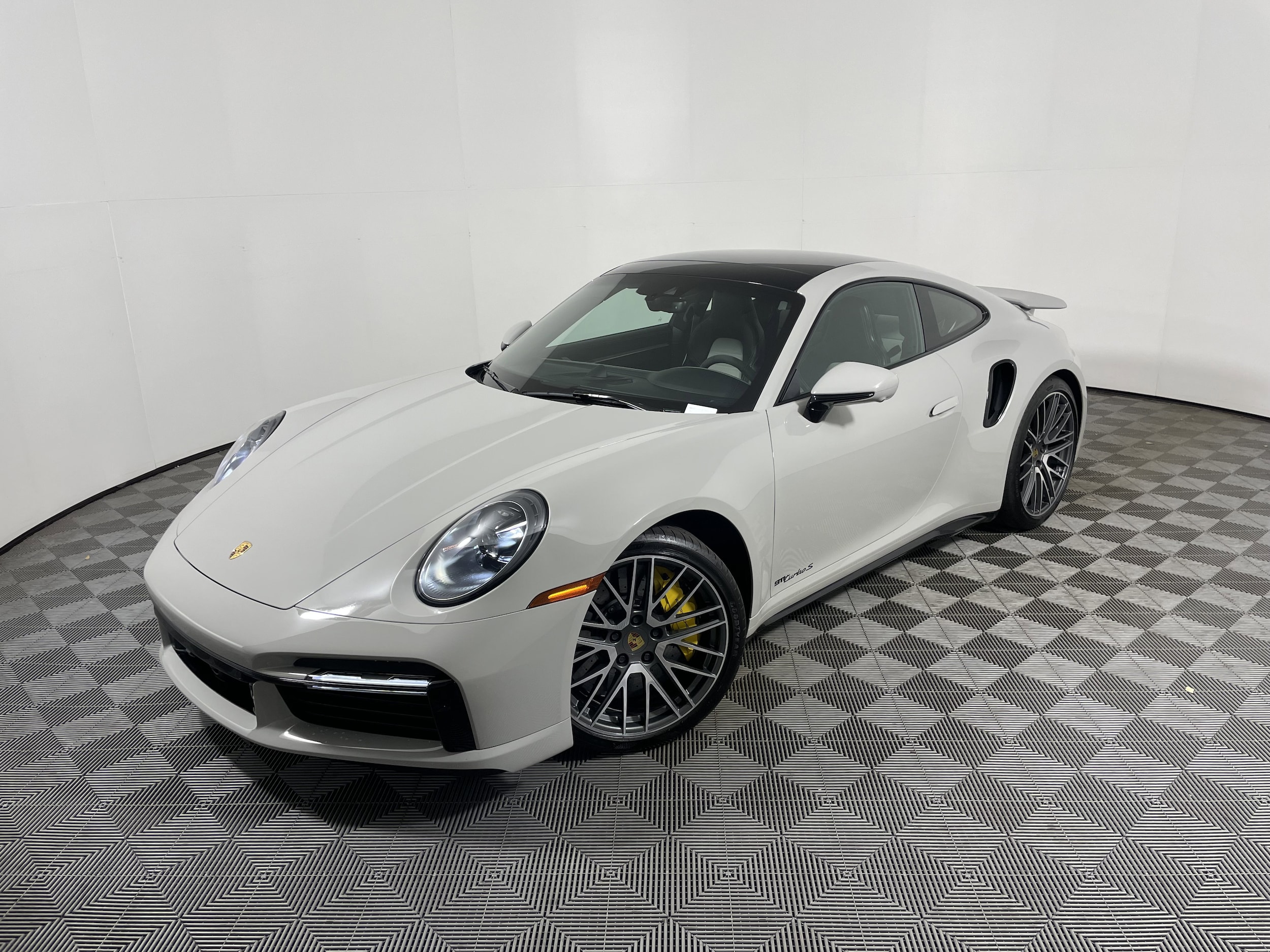 2024 Porsche 911 Turbo S