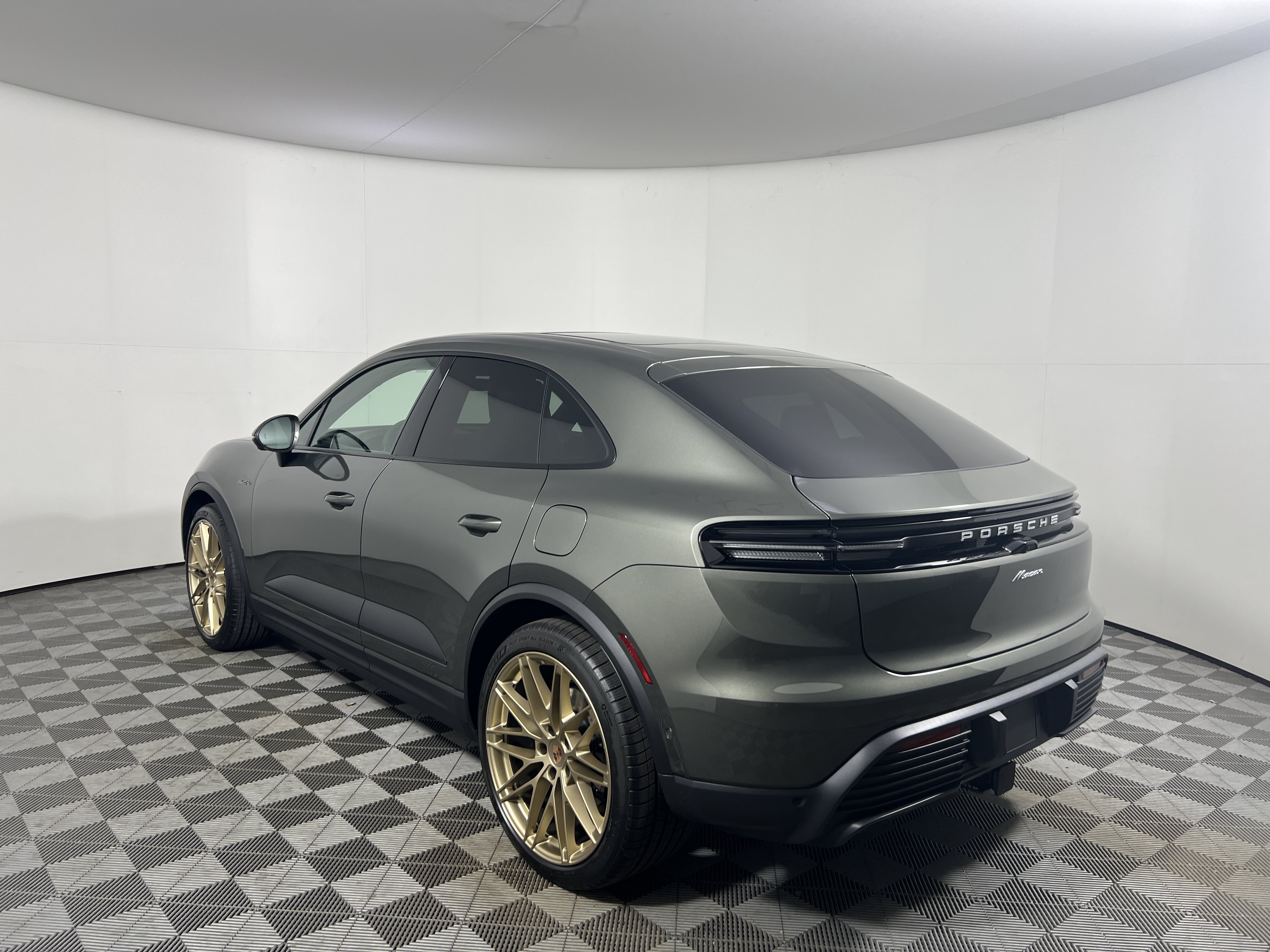 New 2026 Porsche Macan Electric Electric RWD