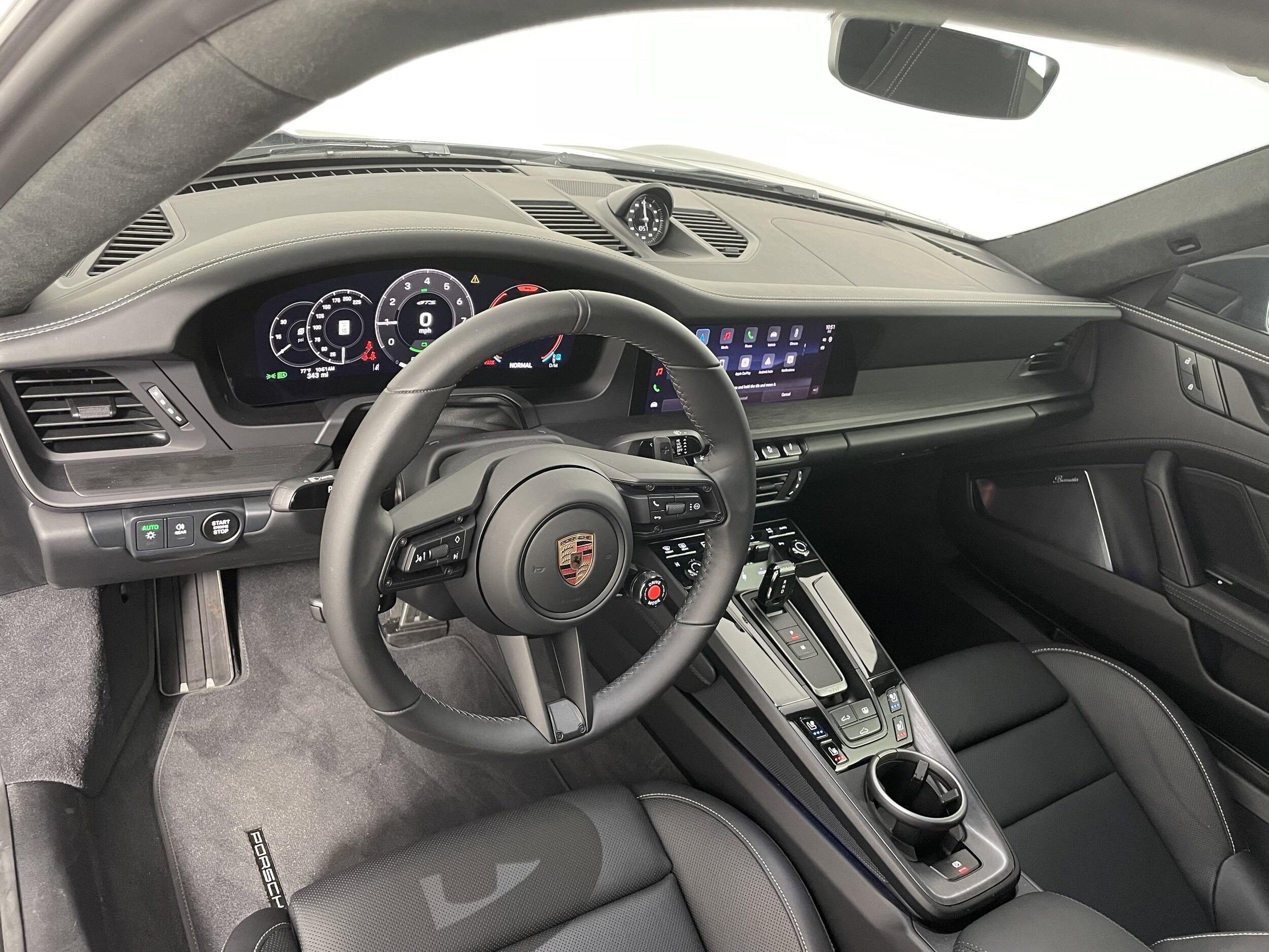 2026 Porsche 911 GTS photo 4