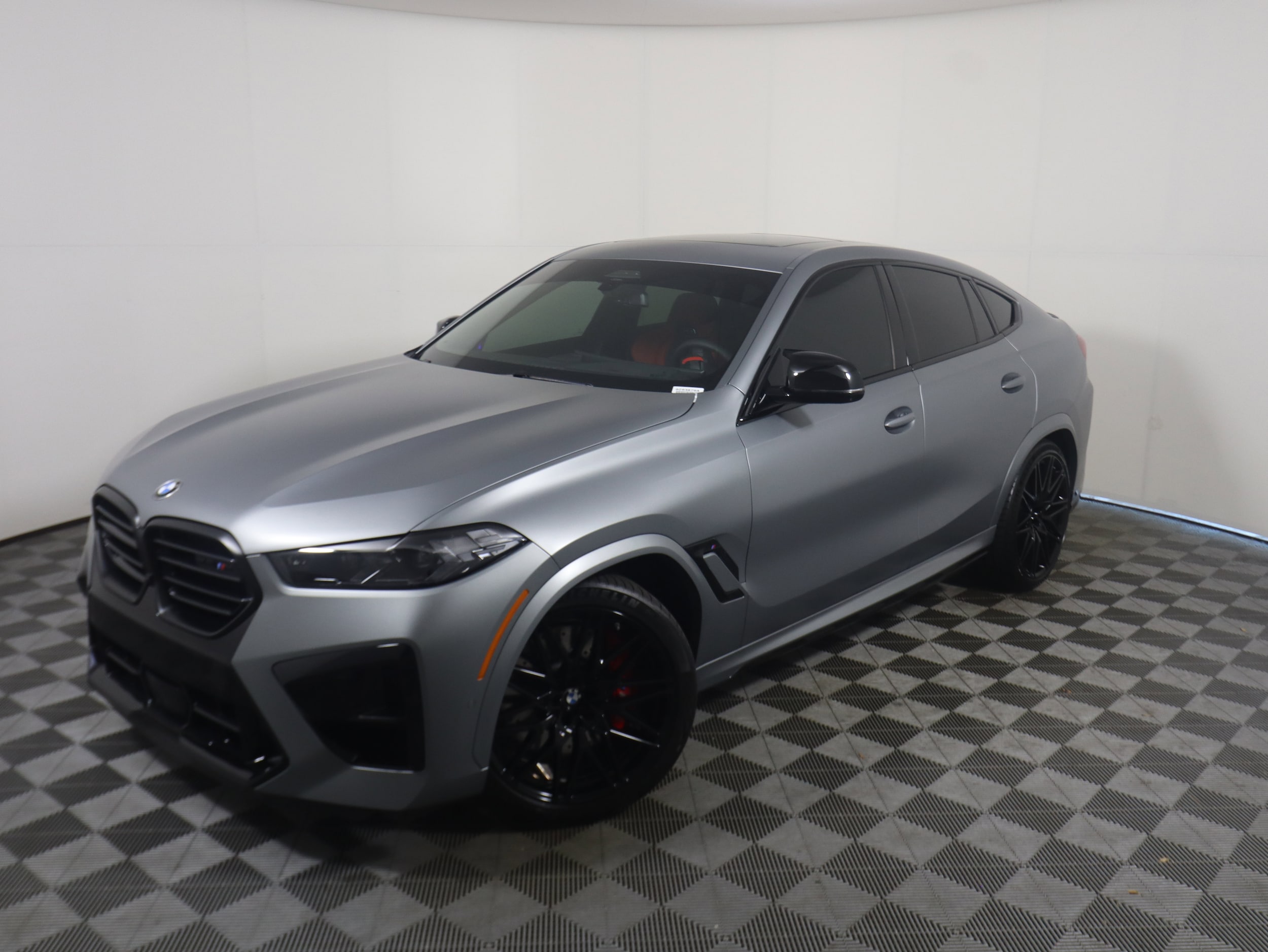 2025 BMW X6 M X6 M's photo