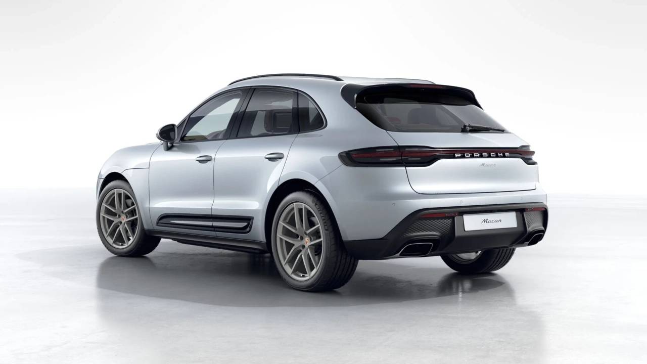 2026 Porsche Macan T photo 3