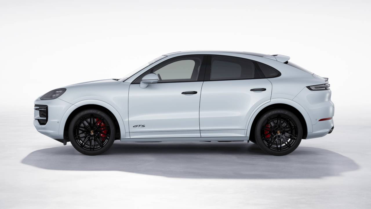 2026 Porsche Cayenne Coupe GTS photo 2