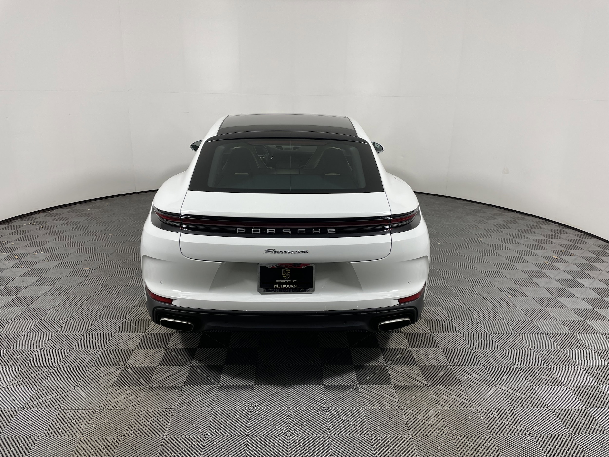 2026 Porsche Panamera Base - Photo 6