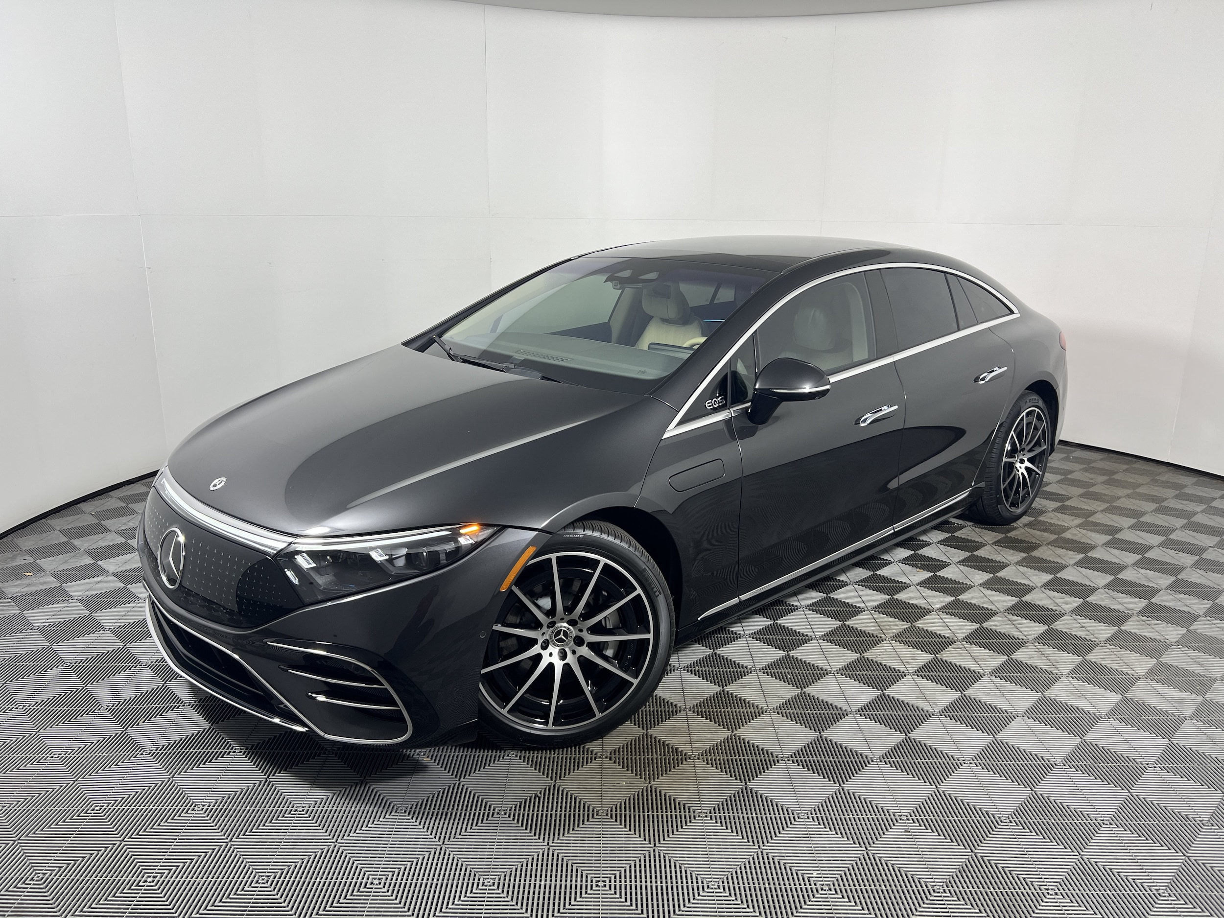 2022 Mercedes-Benz EQS