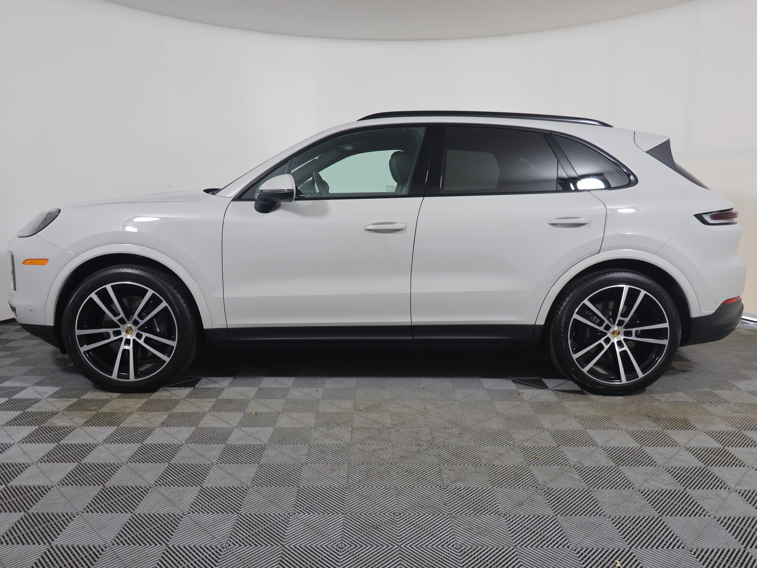 Certified 2024 Porsche Cayenne Base with VIN WP1AA2AY9RDA12511 for sale in Melbourne, FL