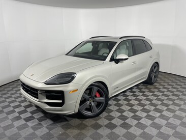 2025 Porsche Cayenne GTS AWD SUV
