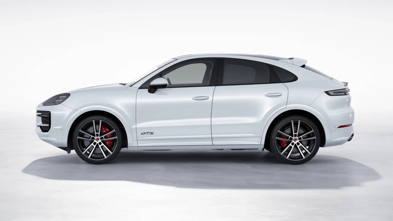 2026 Porsche Cayenne Coupe GTS photo 2