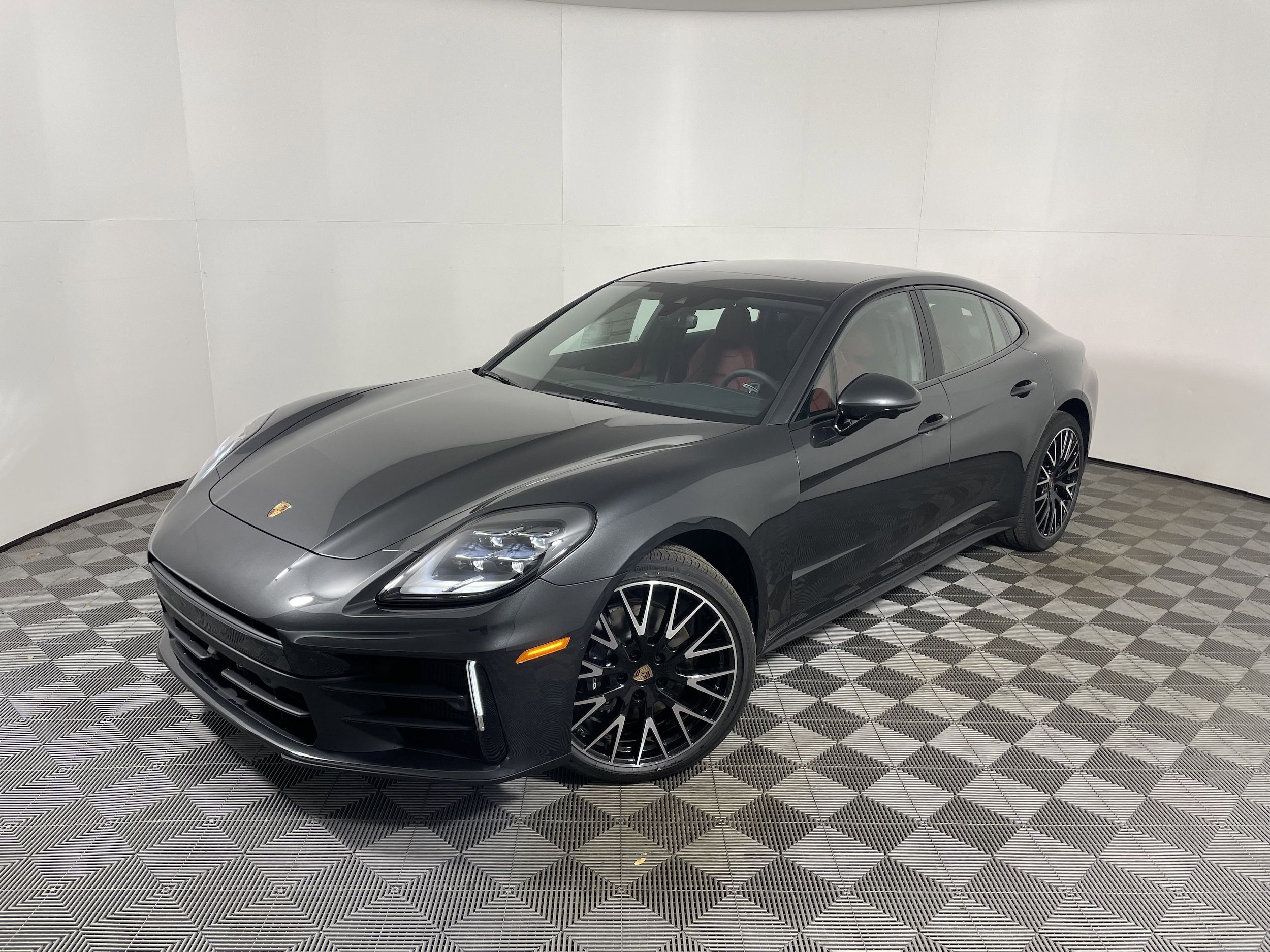 2026 Porsche Panamera Base