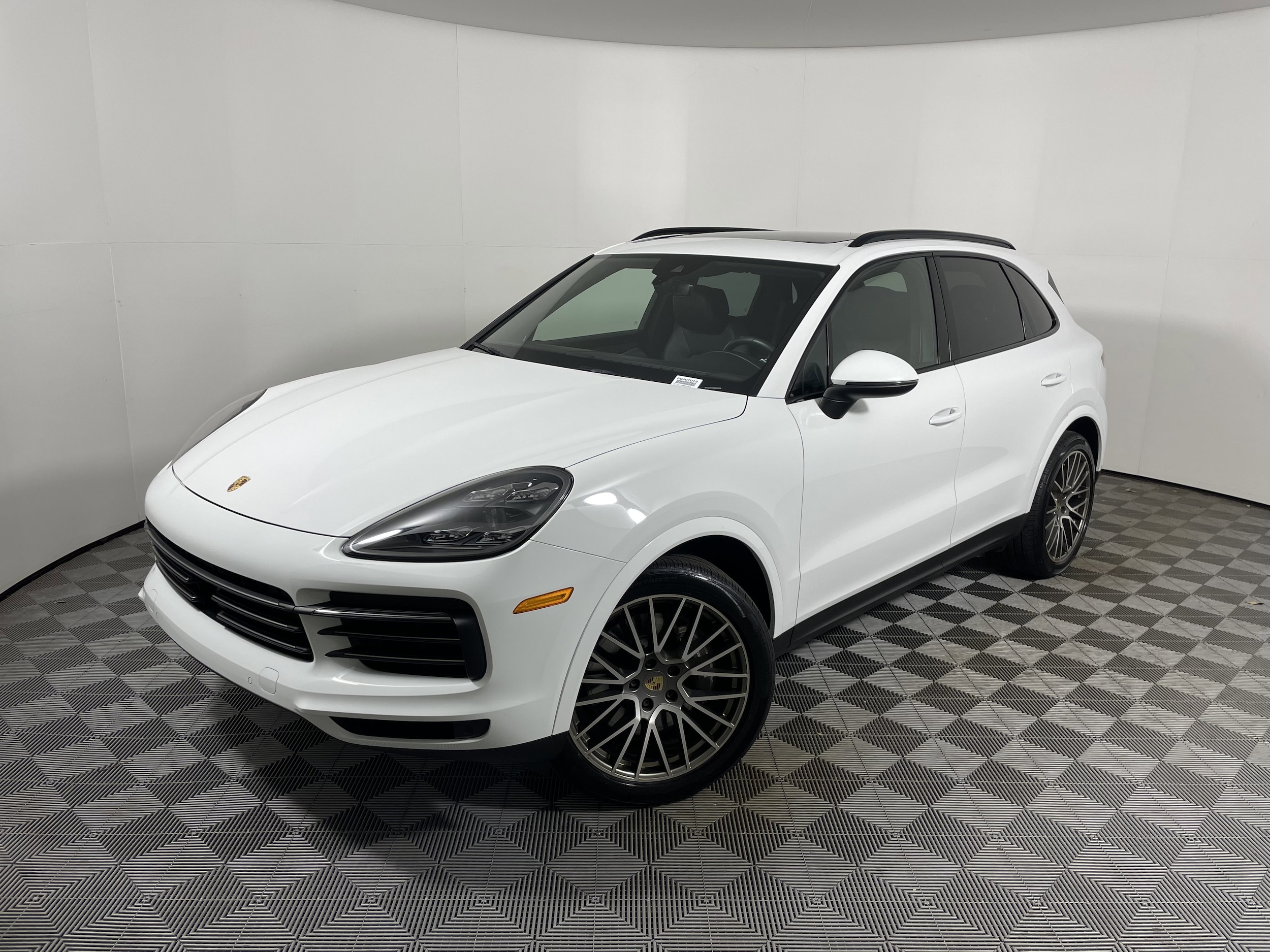 2022 Porsche Cayenne Platinum Edition