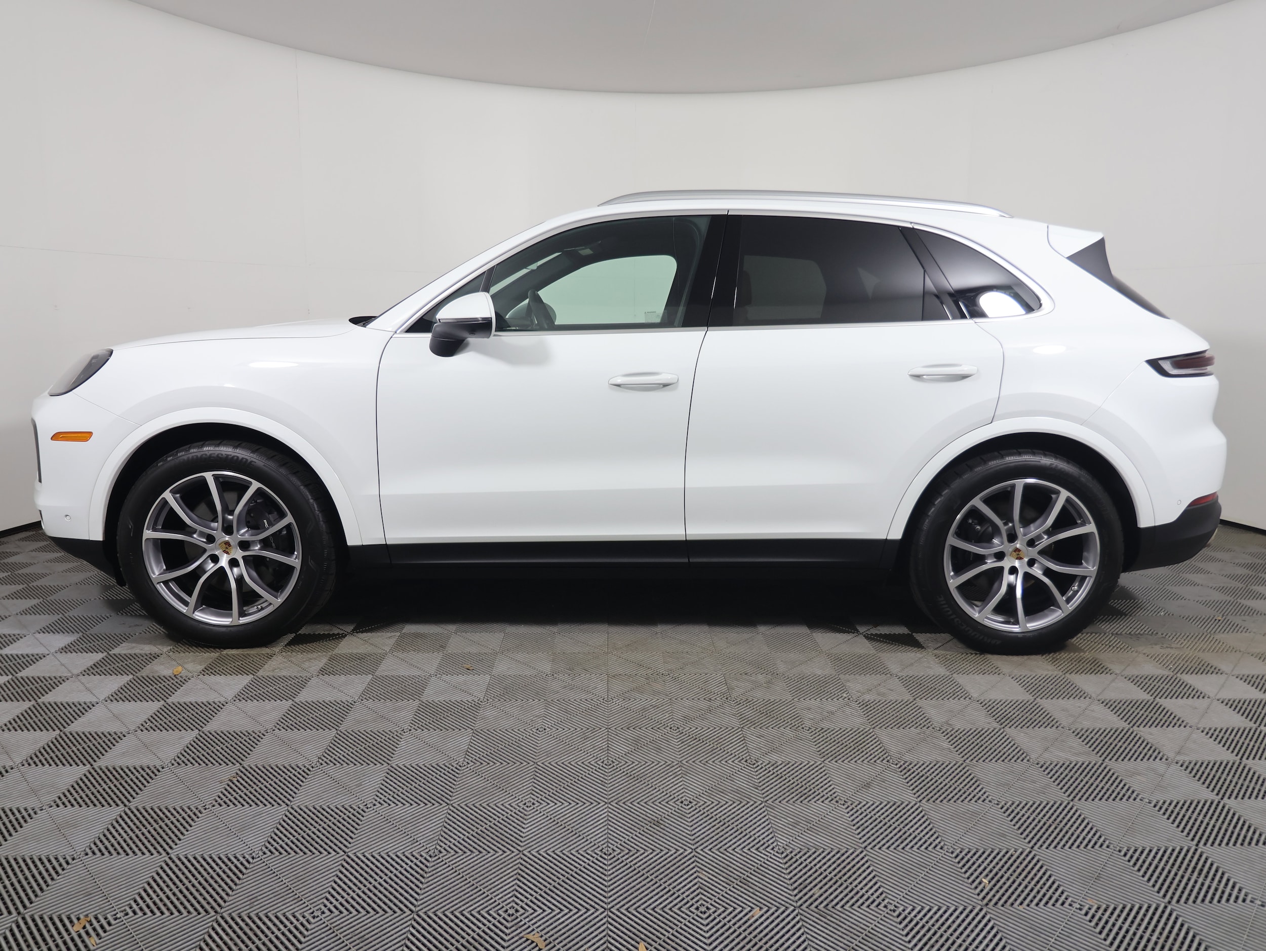 Certified 2025 Porsche Cayenne Base with VIN WP1AA2AY3SDA00702 for sale in Melbourne, FL