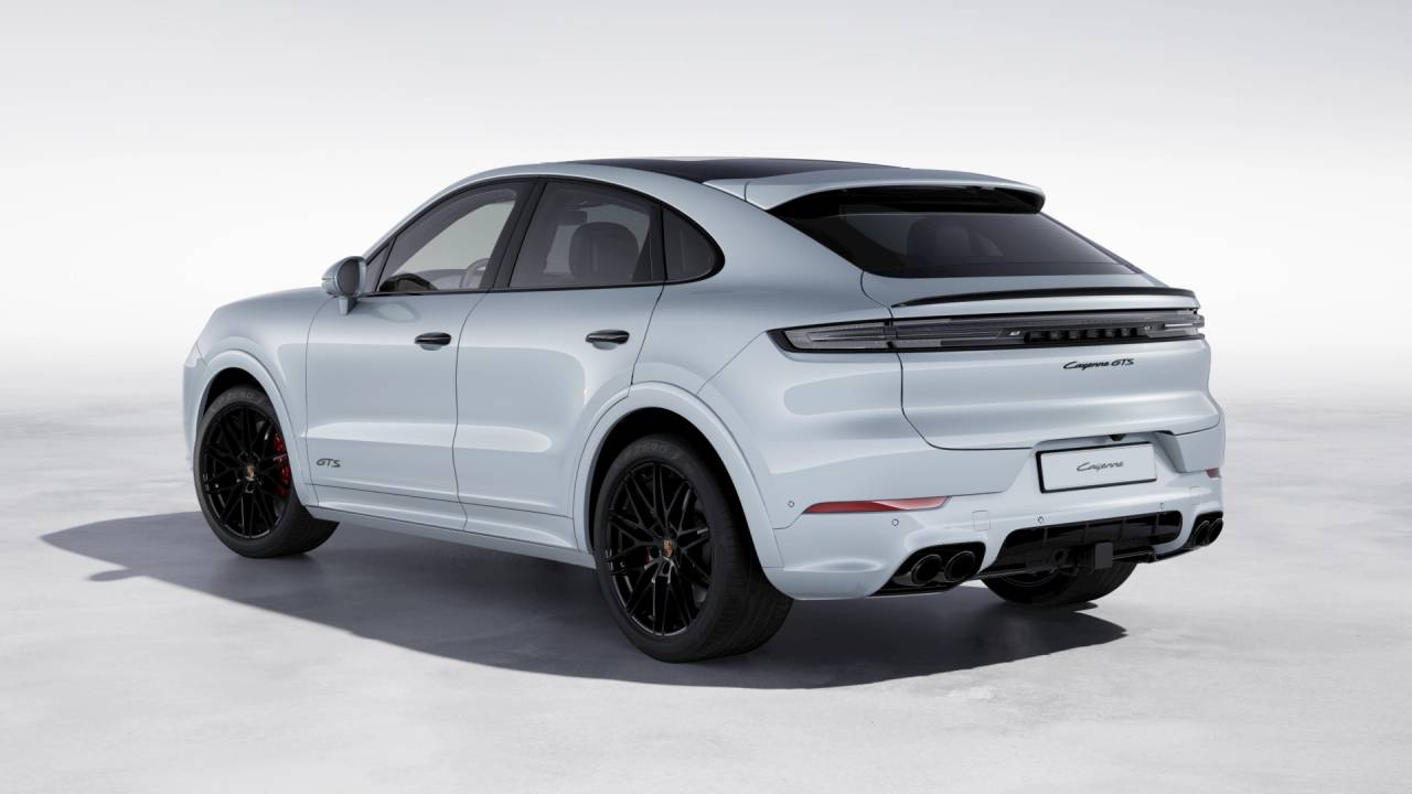 2026 Porsche Cayenne Coupe GTS photo 3