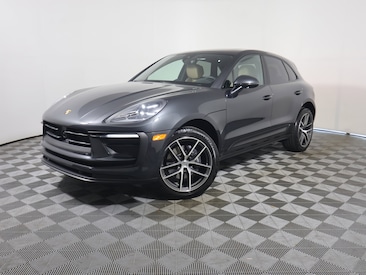 2025 Porsche Macan SUV