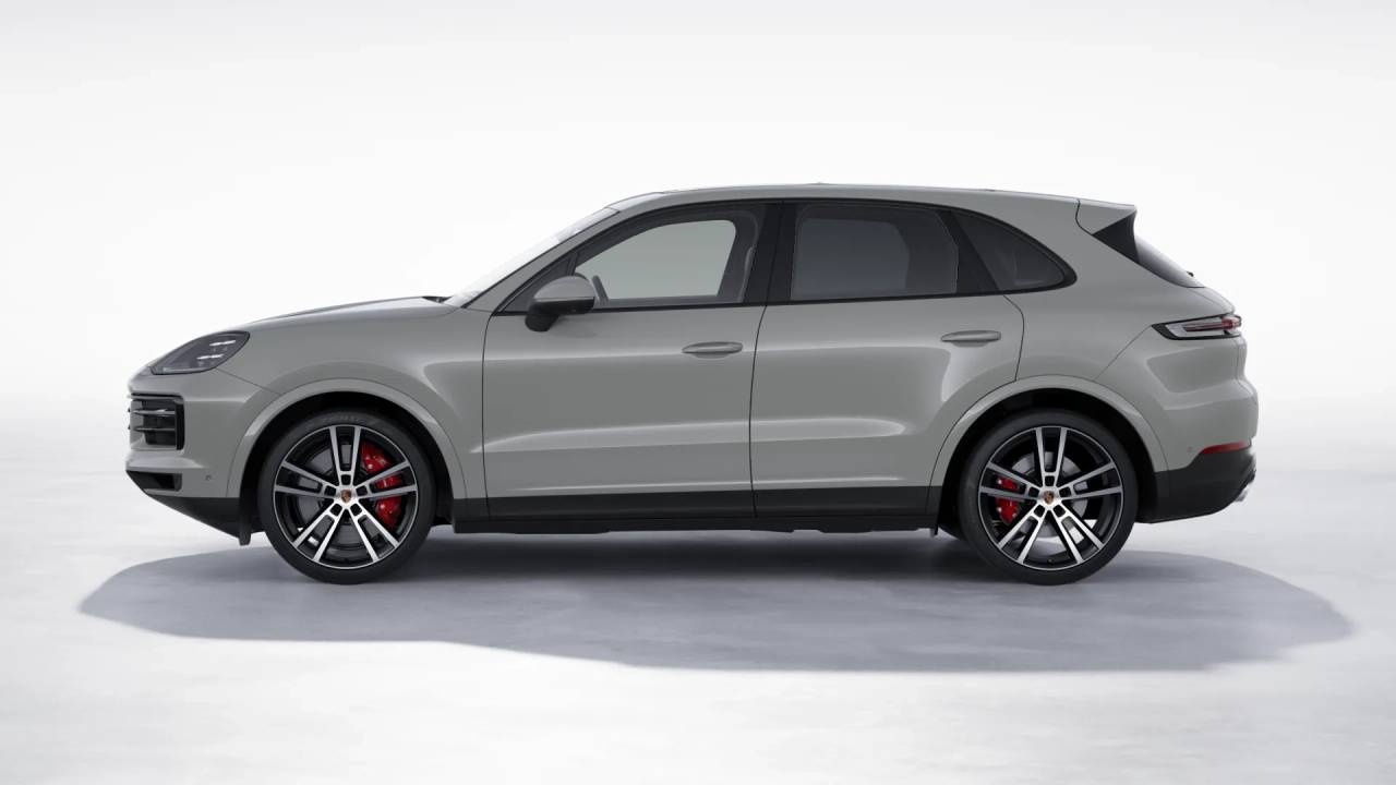 2026 Porsche Cayenne S photo 2