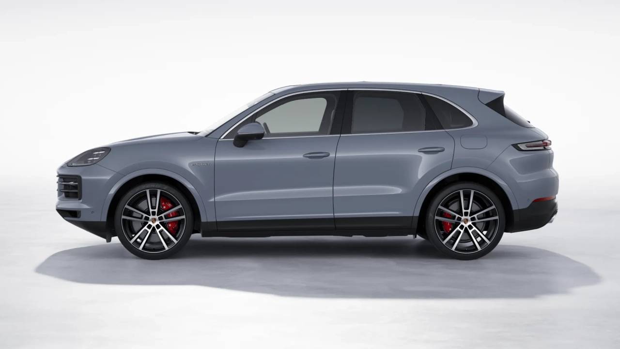 2026 Porsche Cayenne E-Hybrid S photo 2