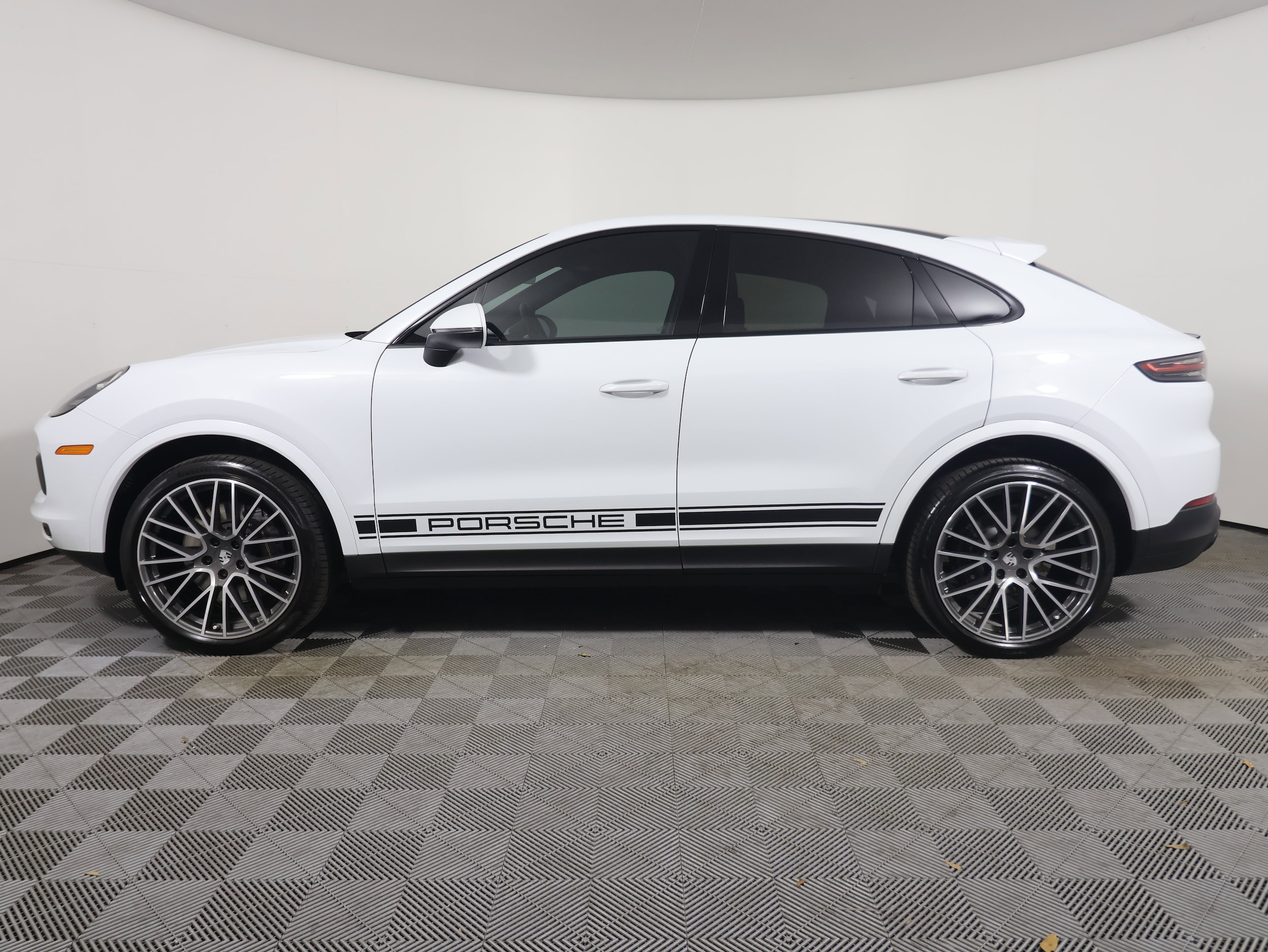Certified 2023 Porsche Cayenne Coup Platinum Edition with VIN WP1BA2AY8PDA24733 for sale in Melbourne, FL