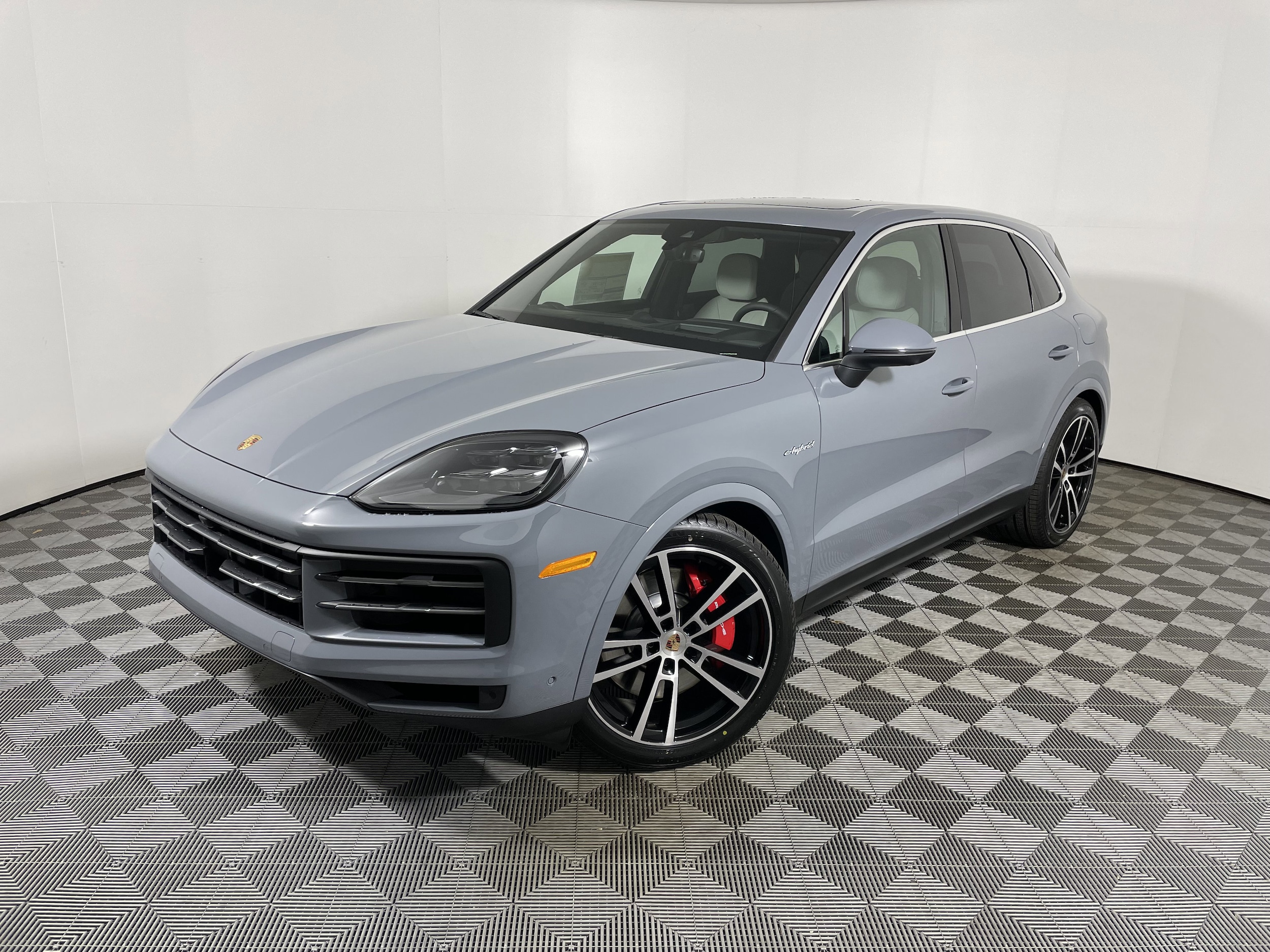 2026 Porsche Cayenne S E-Hybrid