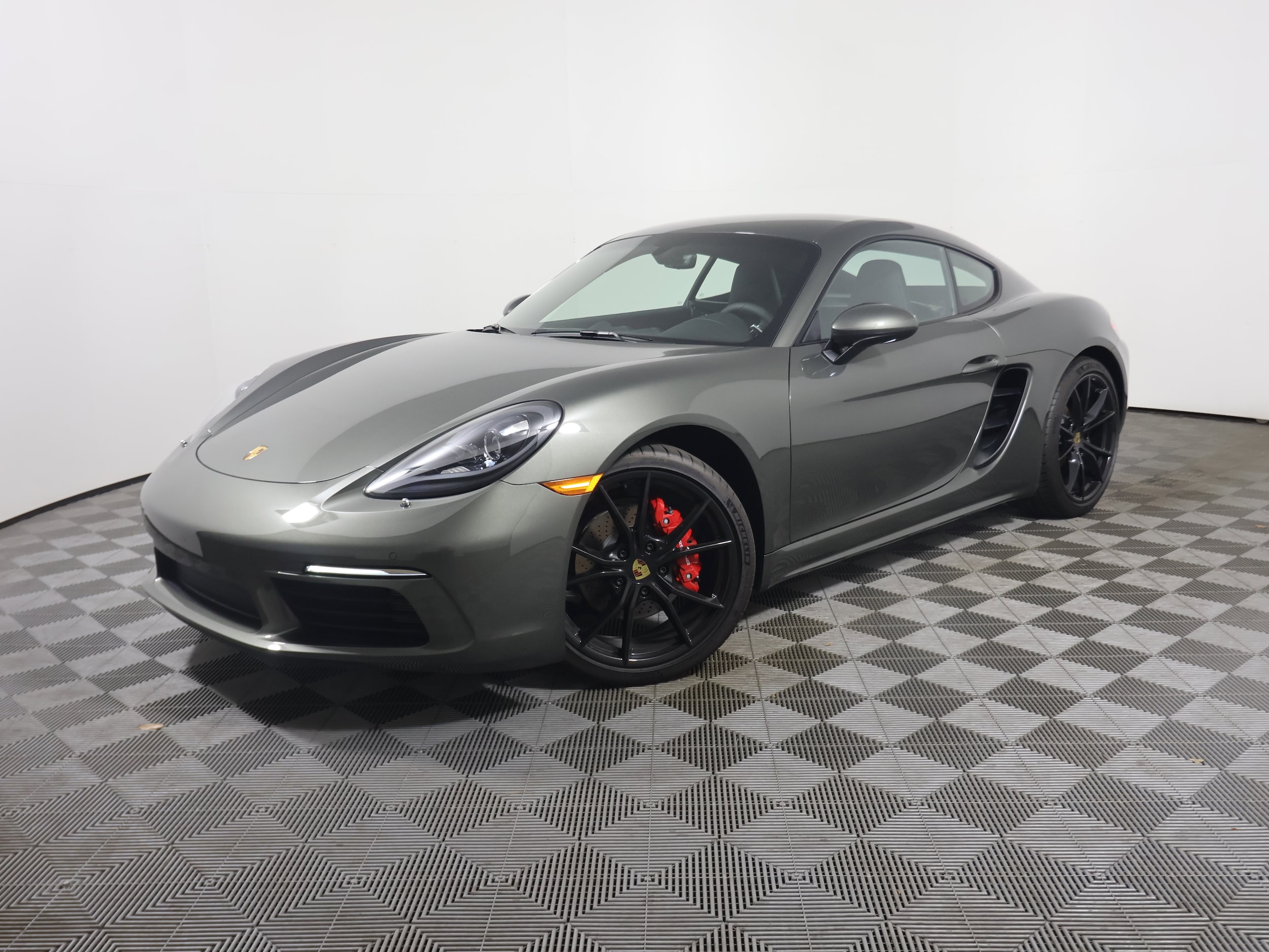 2025 Porsche 718 Cayman S