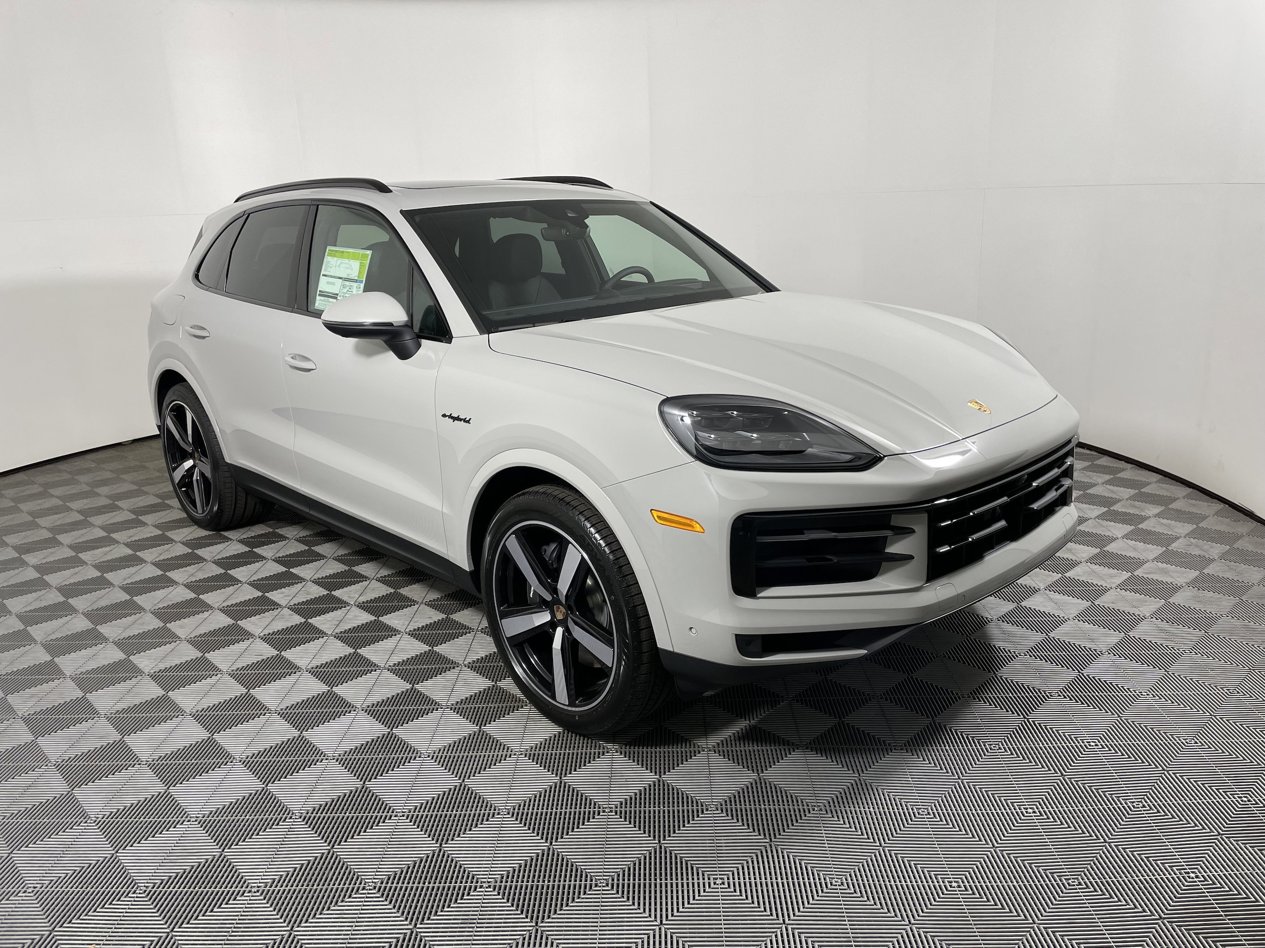 2026 Porsche Cayenne E-Hybrid - Photo 9