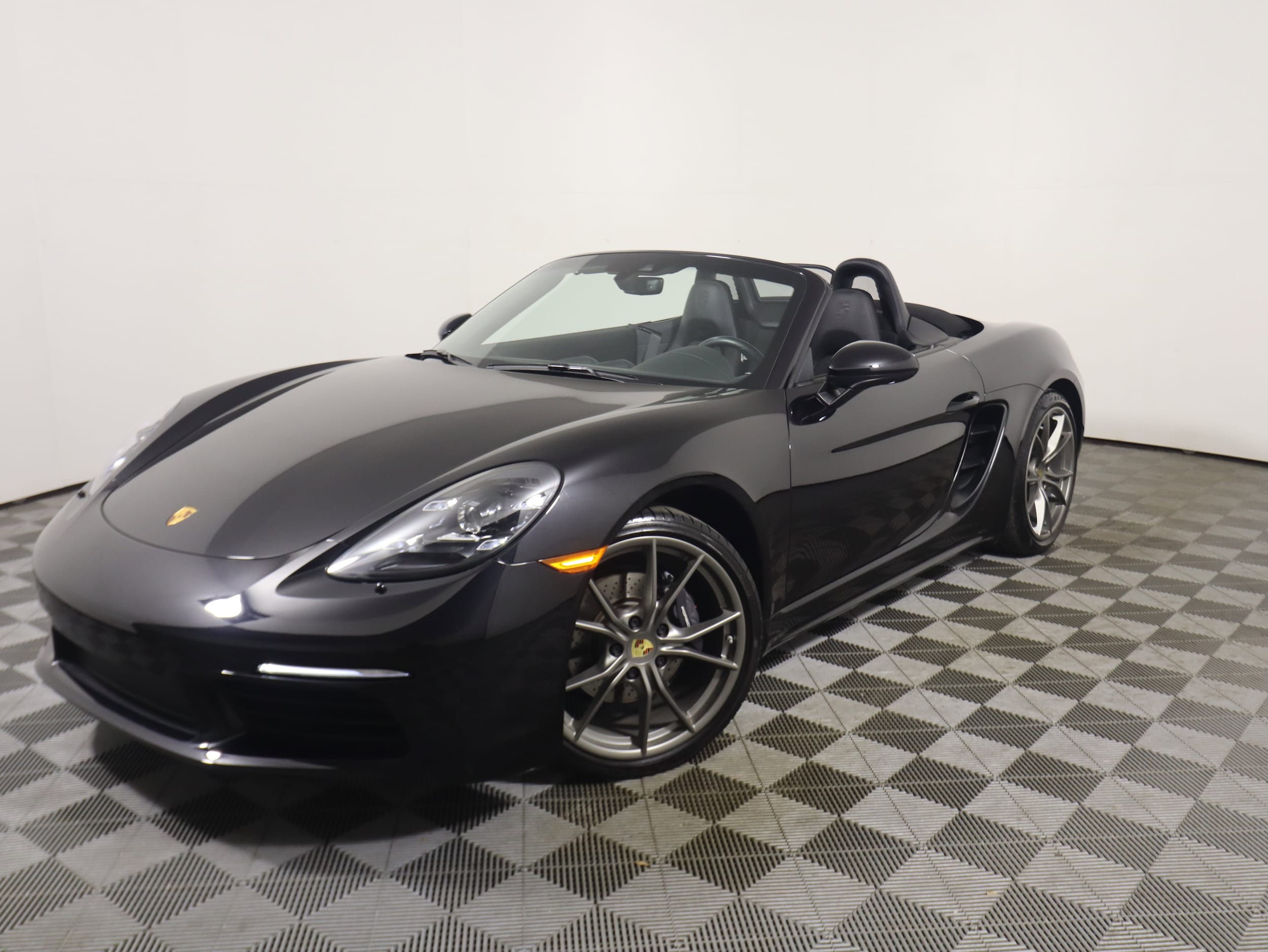 2022 Porsche 718