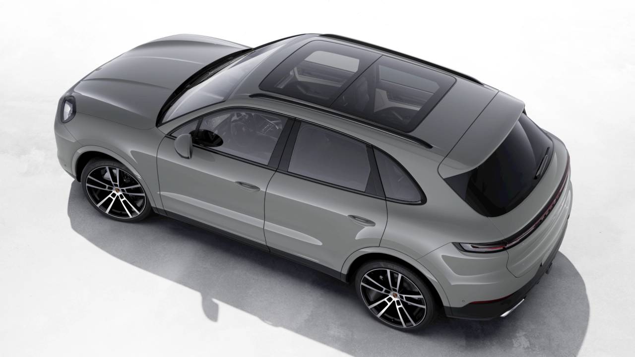 2026 Porsche Cayenne photo 4