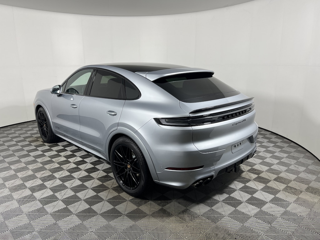 New 2026 Porsche Cayenne GTS Coupe Coupe