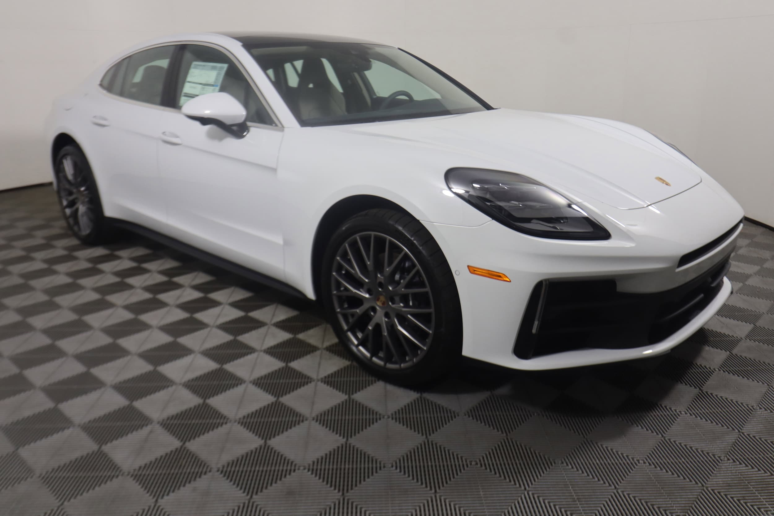 2026 Porsche Panamera Base - Photo 9