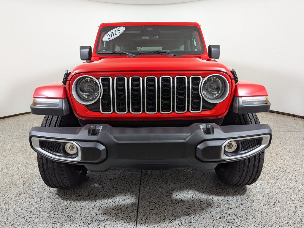 Used 2025 Jeep Wrangler 4xe Sahara SUV