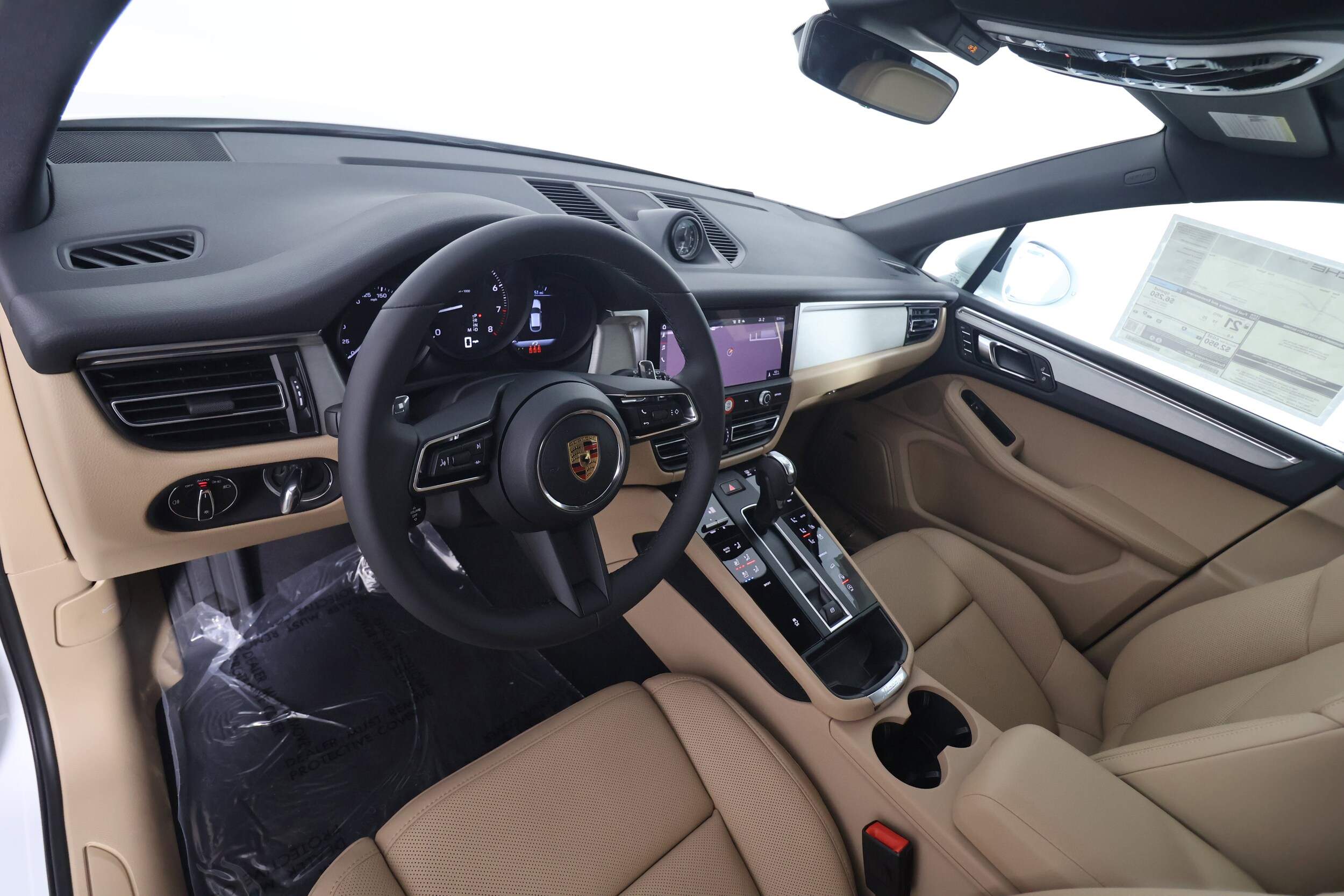 2026 Porsche Macan T photo 4