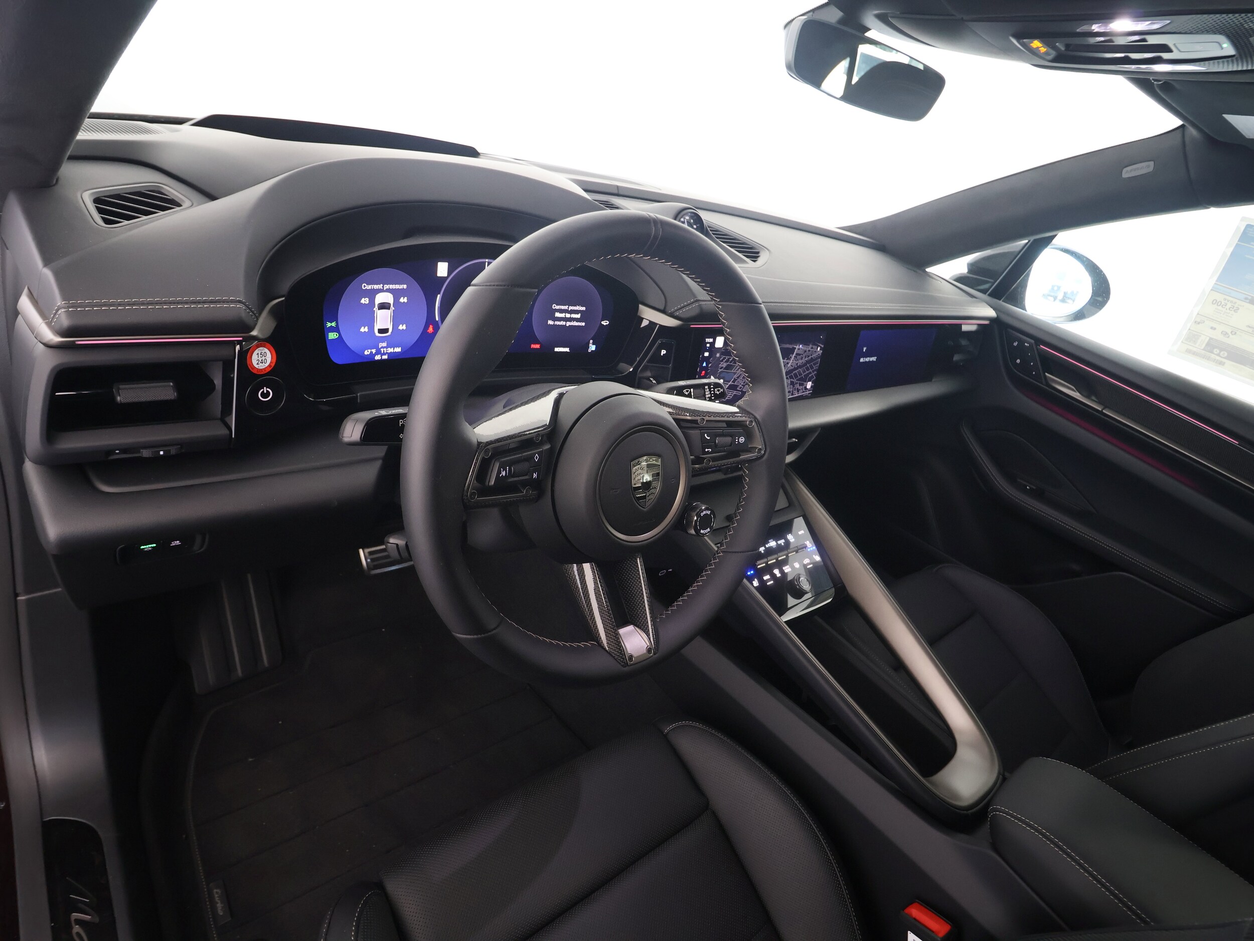 2024 Porsche Macan Electric photo 4