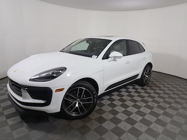 2025 Porsche Macan SUV