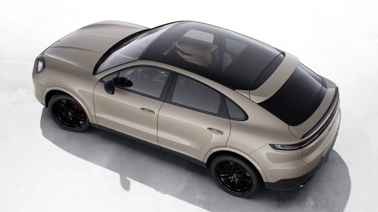 2026 Porsche Cayenne Coupe S photo 4