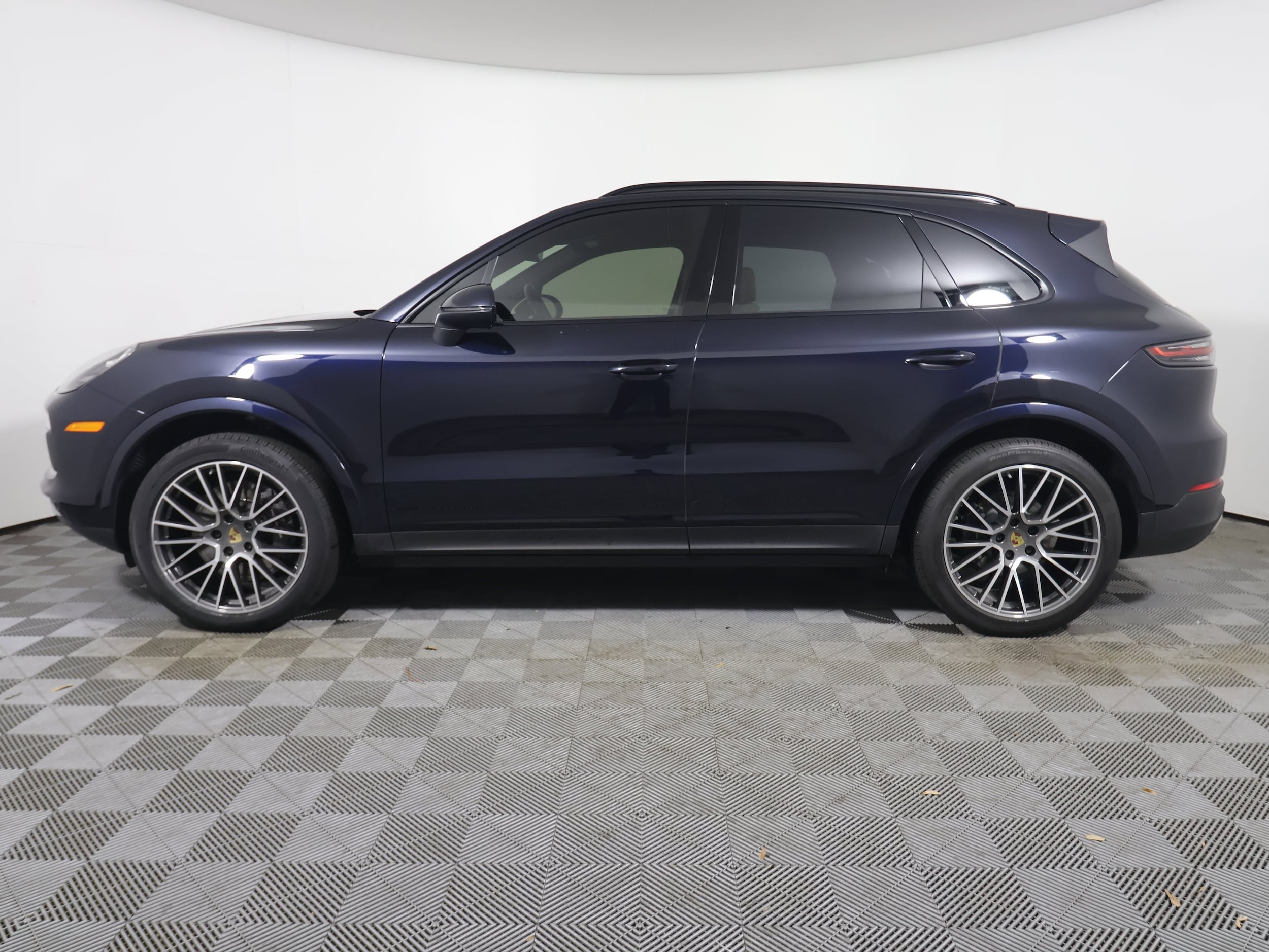 Certified 2022 Porsche Cayenne Base with VIN WP1AA2AY5NDA05128 for sale in Melbourne, FL