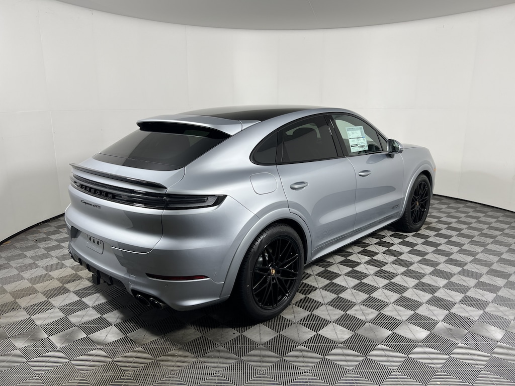 New 2026 Porsche Cayenne GTS Coupe Coupe